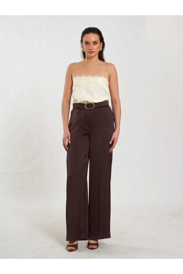 071891 İp Askılı Dantel Detaylı  Bluz