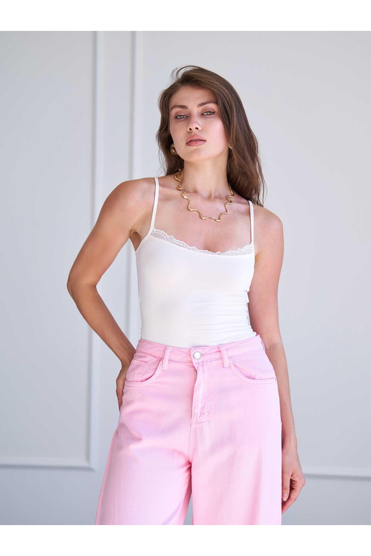 071912 Dantel Detaylı Bodysuit