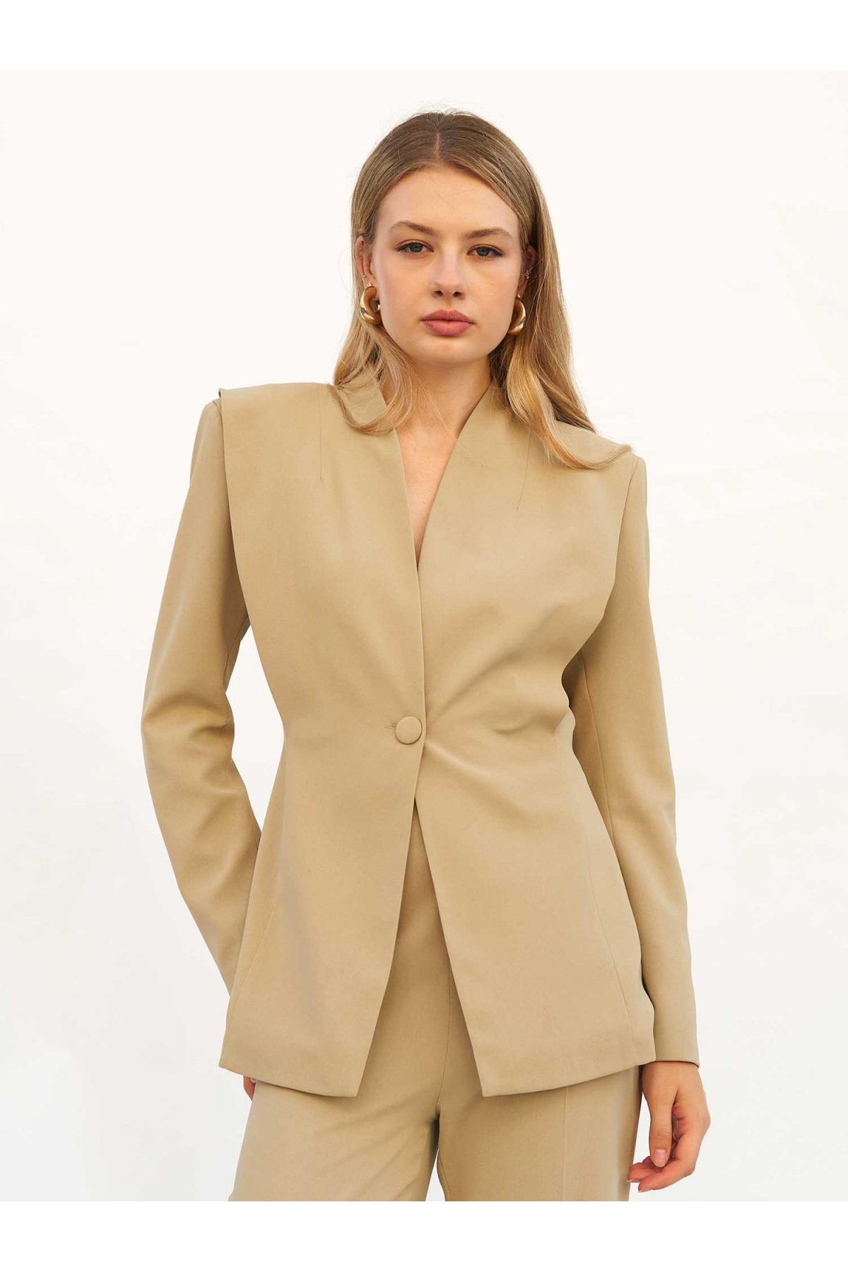 131105 Vatkalı V Yaka Blazer Ceket