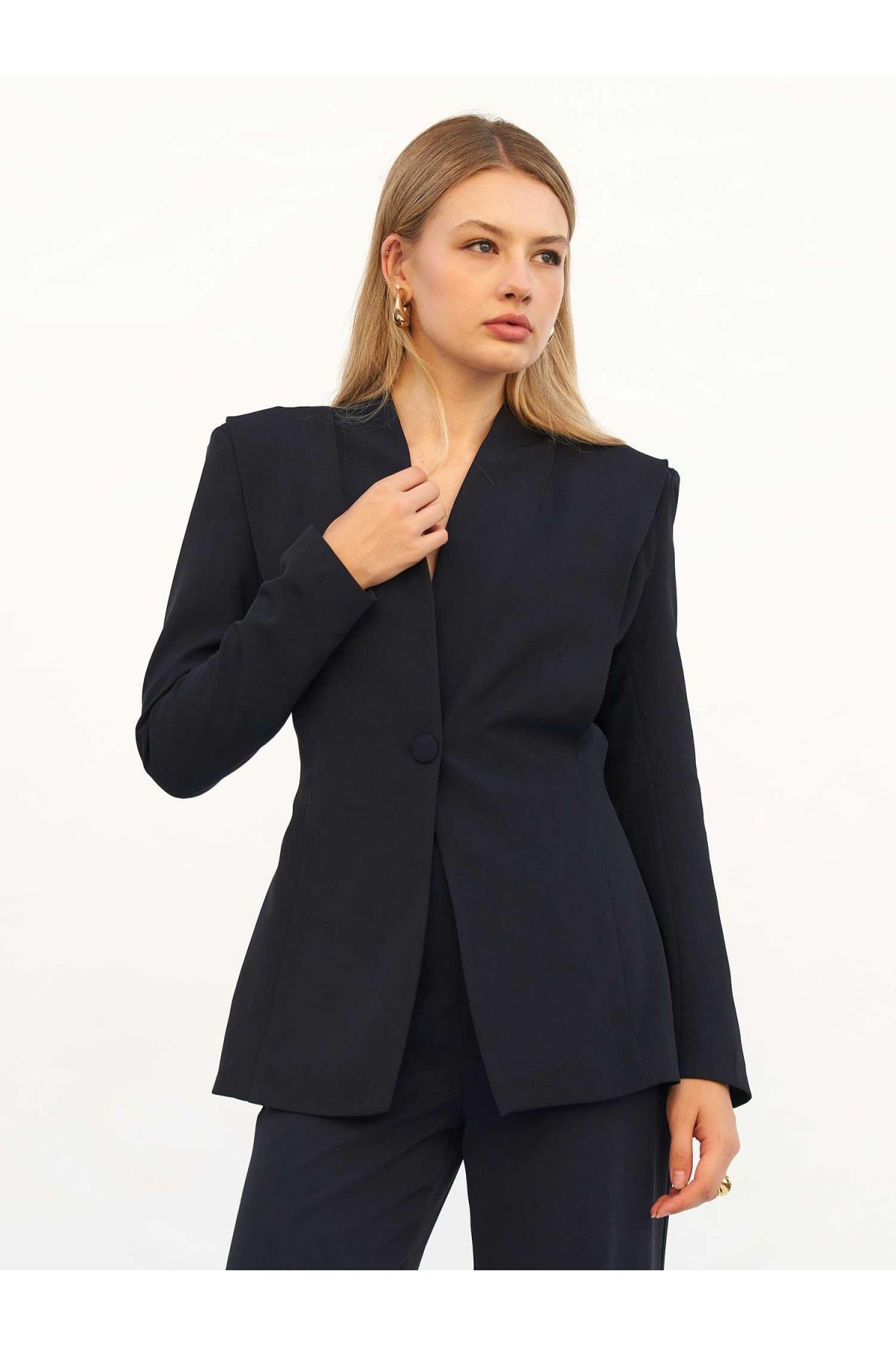 131105 Vatkalı V Yaka Blazer Ceket