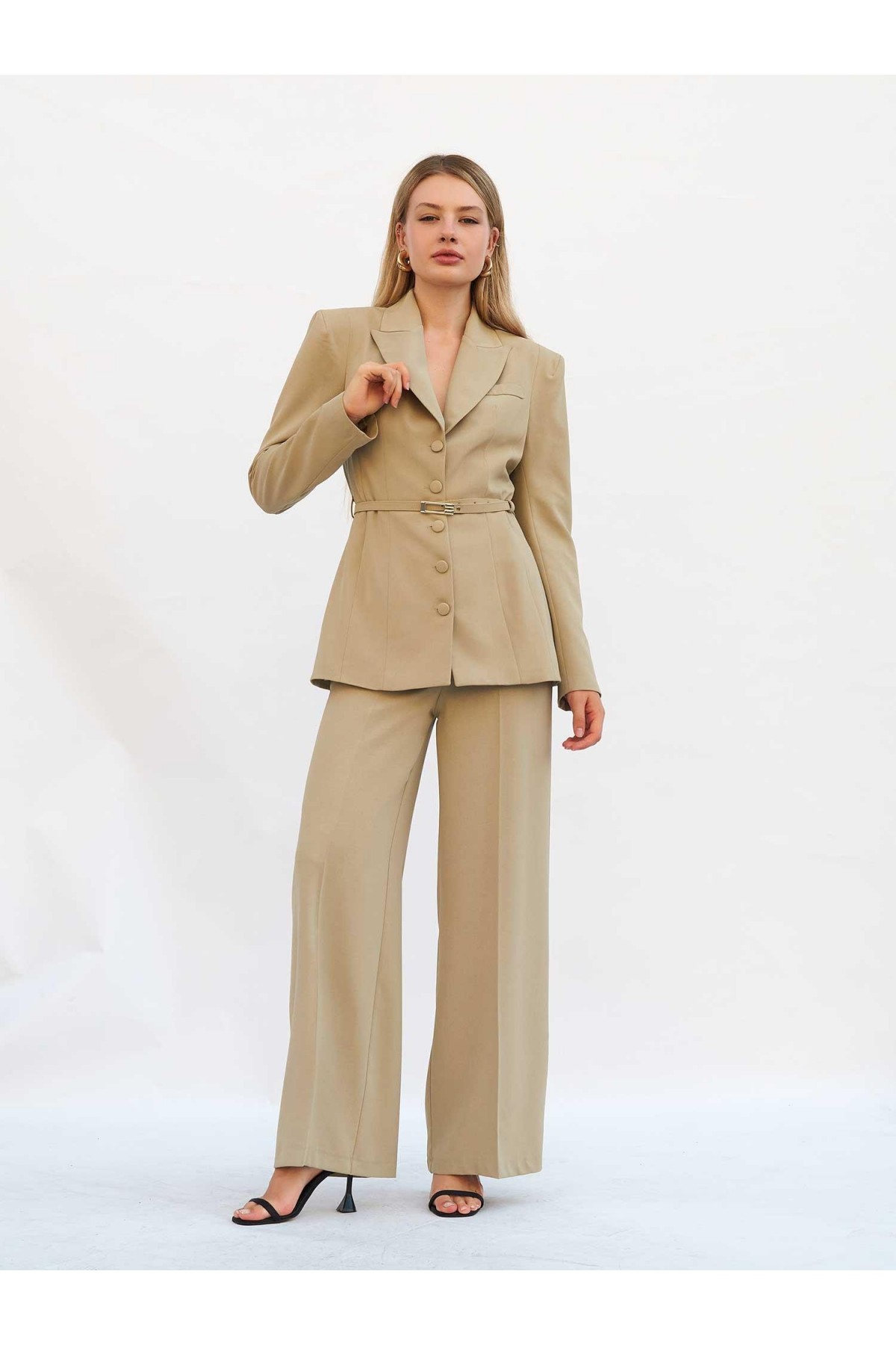 131106 Vatkalı Blazer Ceket