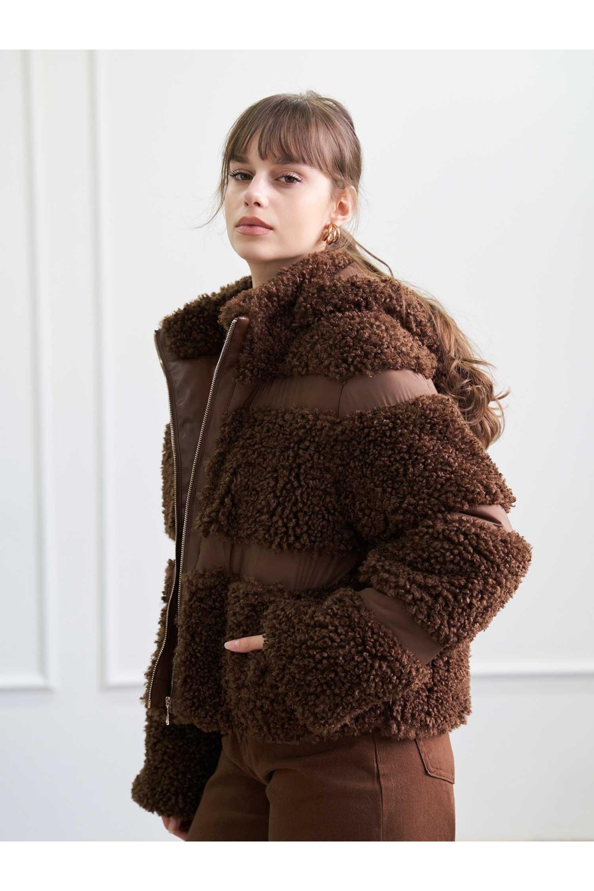 160958 Teddy Mont BL251126