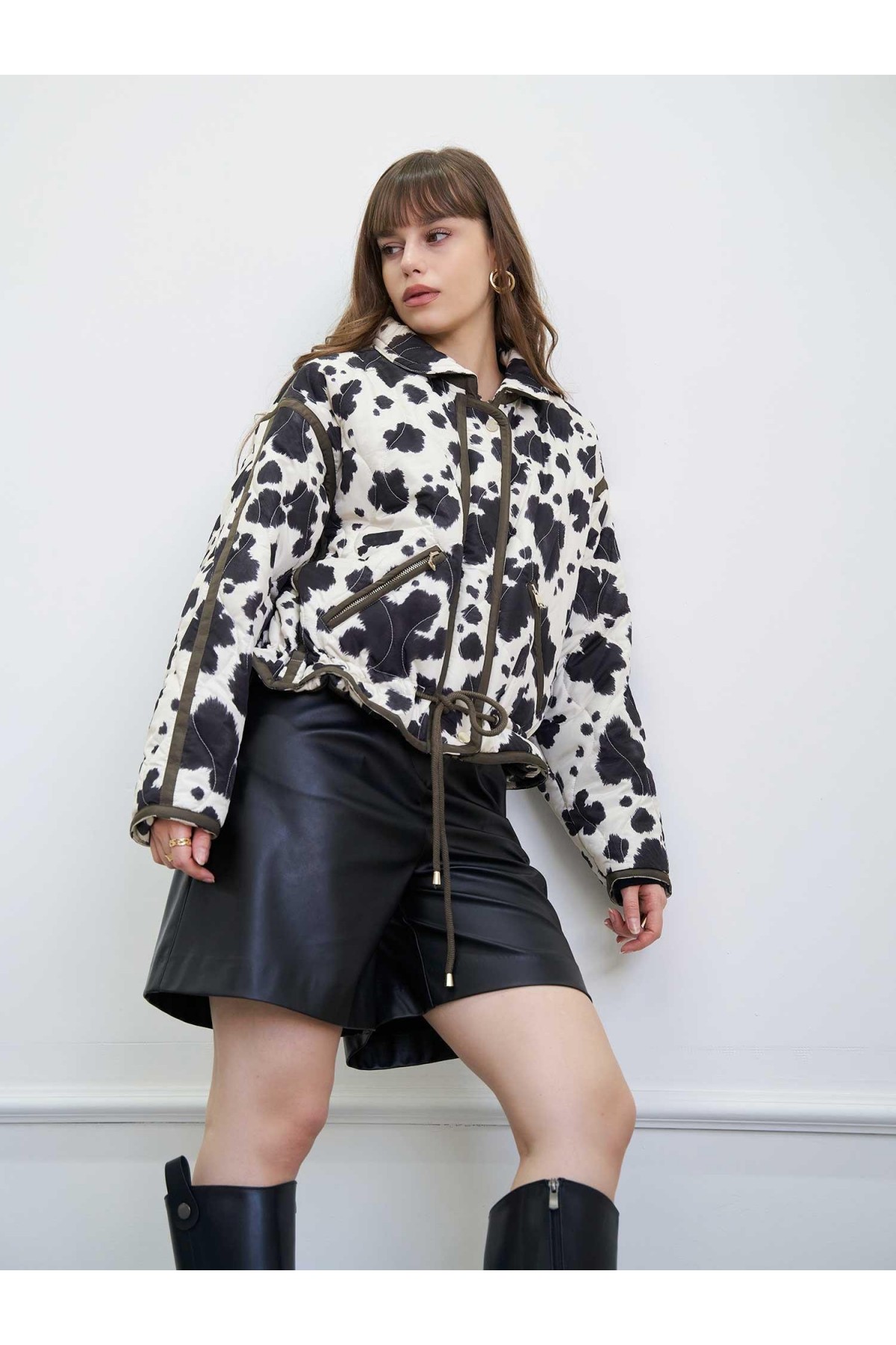 160961 Dana Desen Kapitone Mont LZ24111