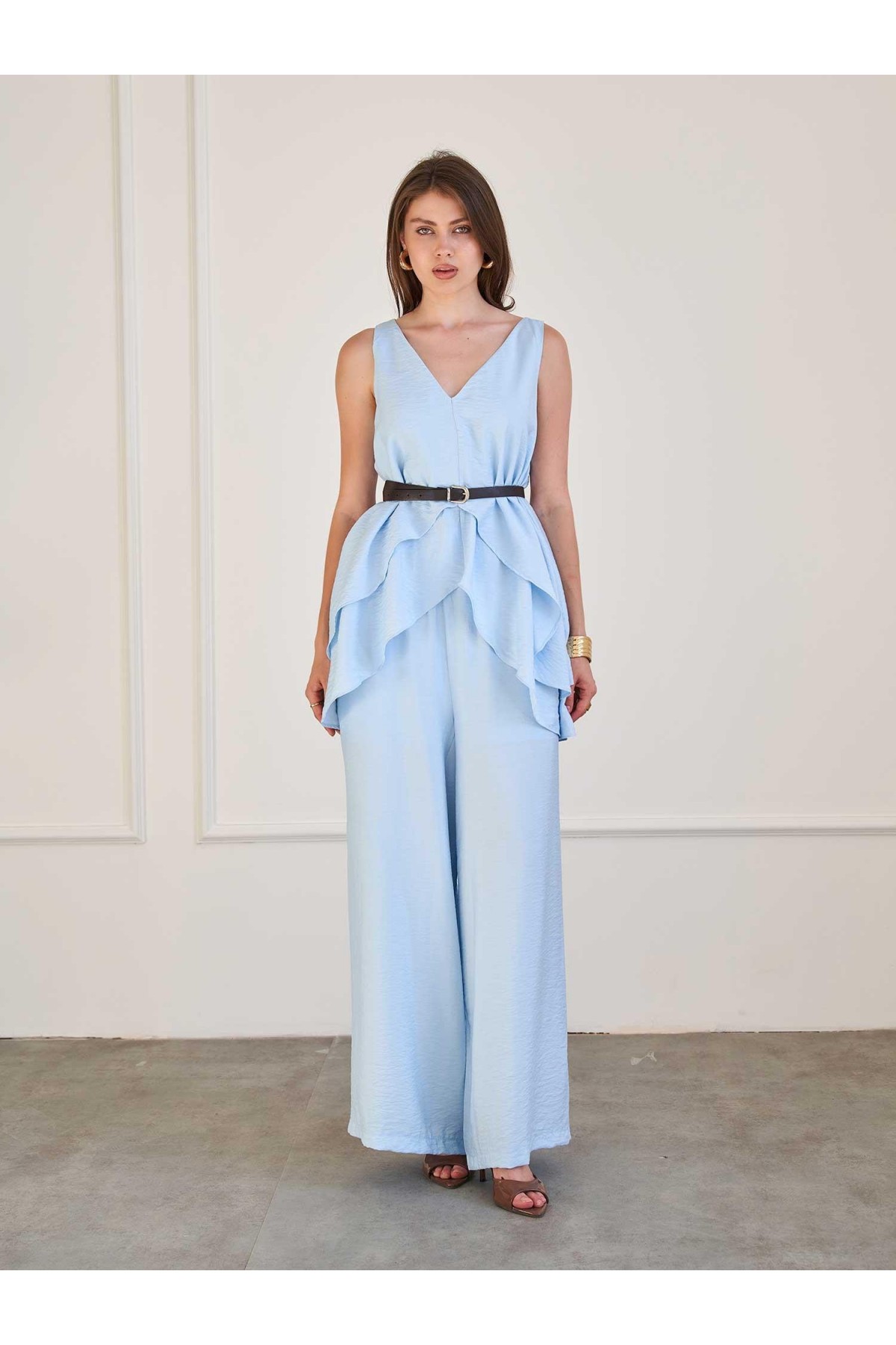 220664 Asimetrik Kesim Kemerli Bluz ve Pantolon Takım