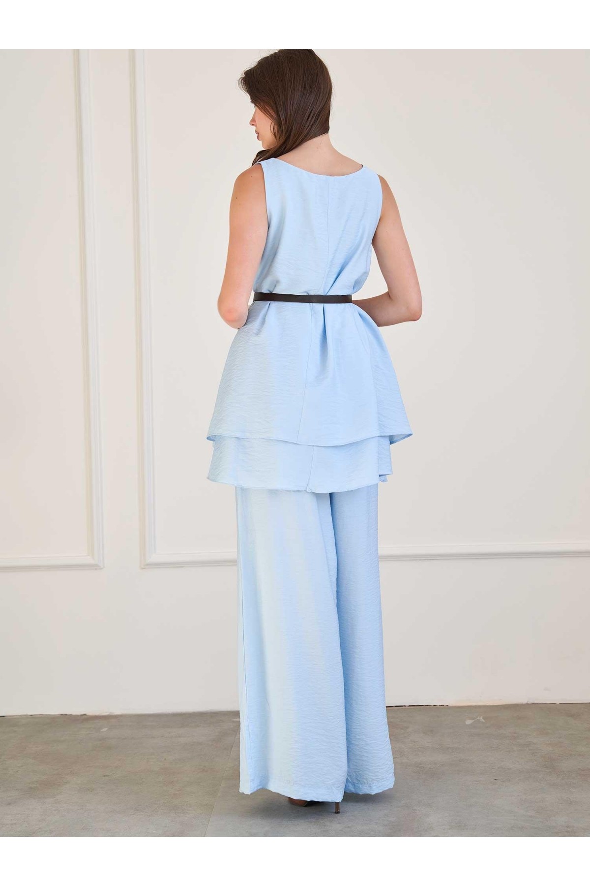 220664 Asimetrik Kesim Kemerli Bluz ve Pantolon Takım