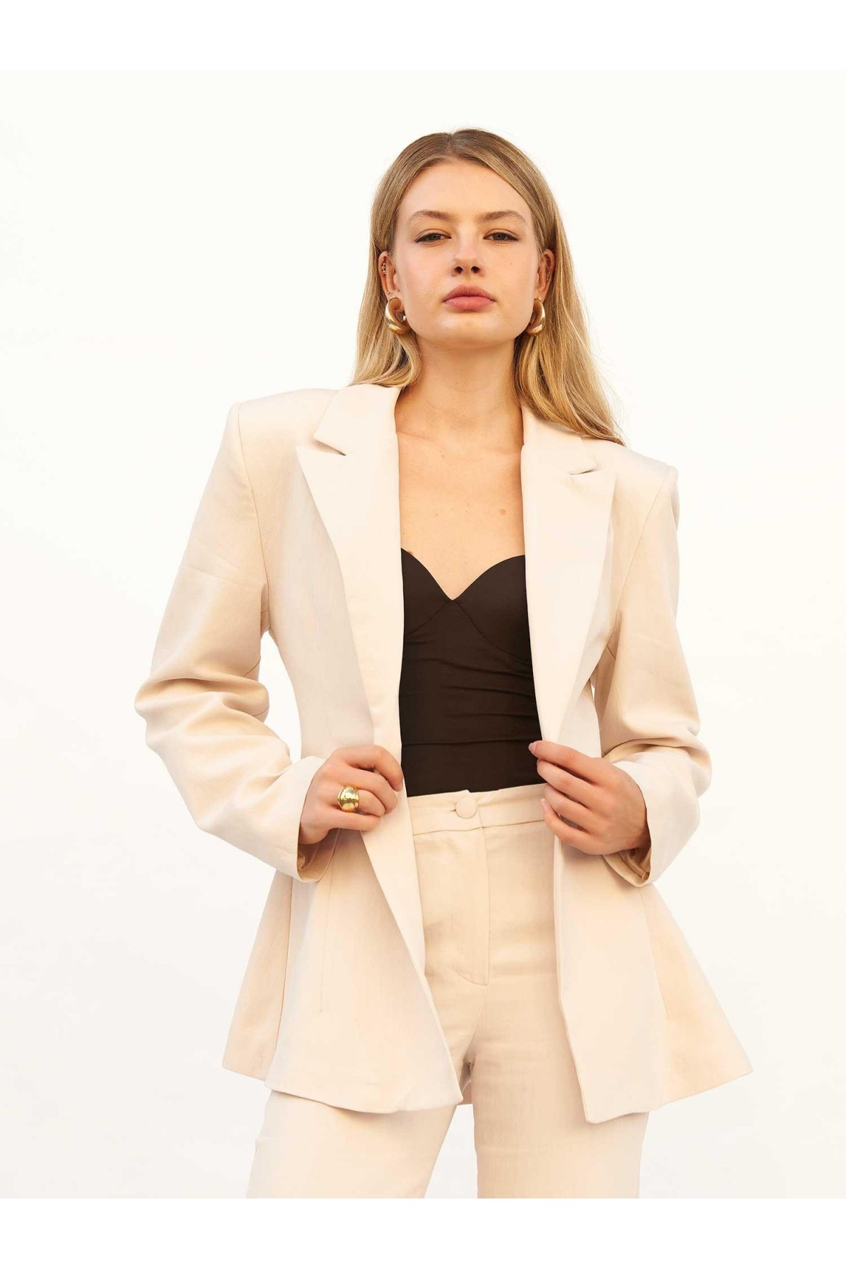 220707 Belden Oturtmalı Çizgili Blazer Takım