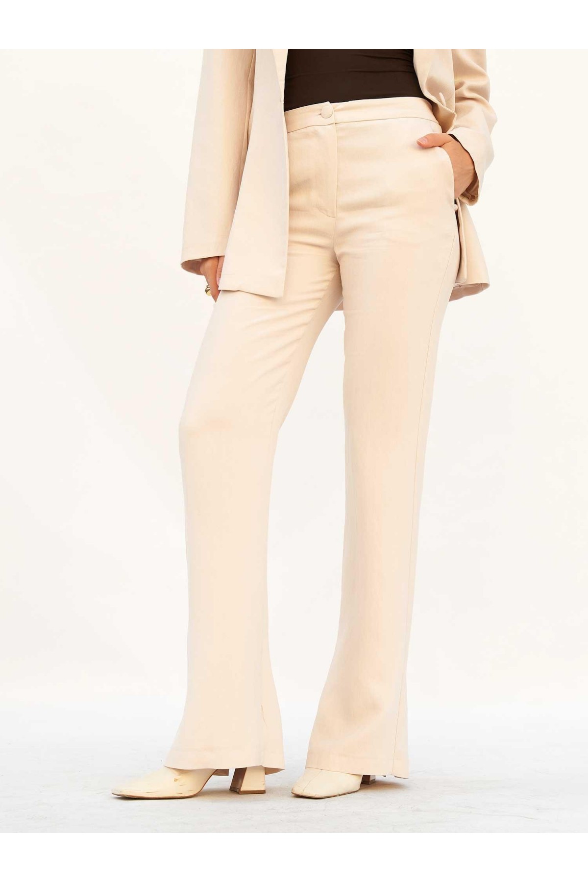 220707 Belden Oturtmalı Çizgili Blazer Takım