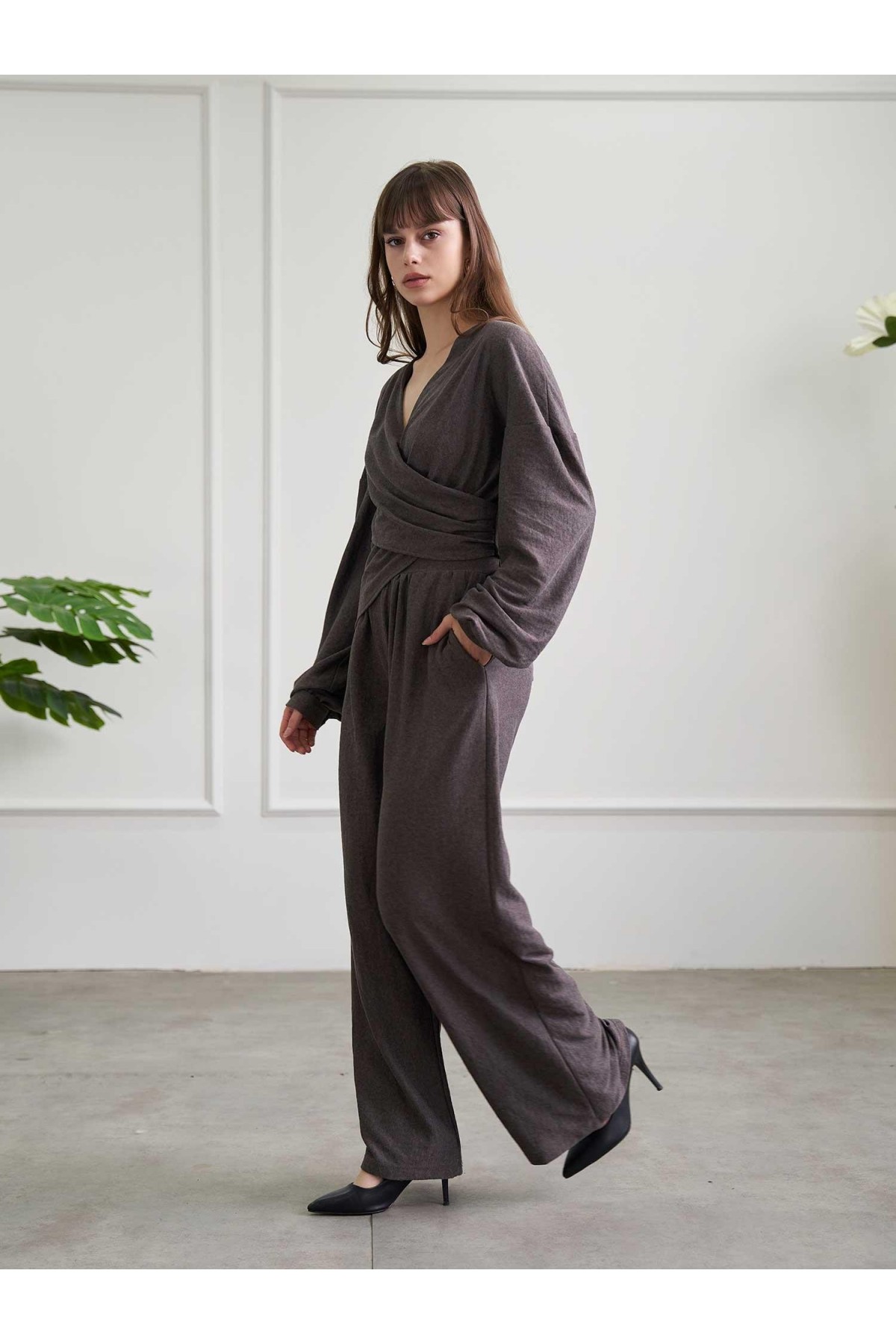 220722 Asimetrik Drape Detaylı Vintage Takım