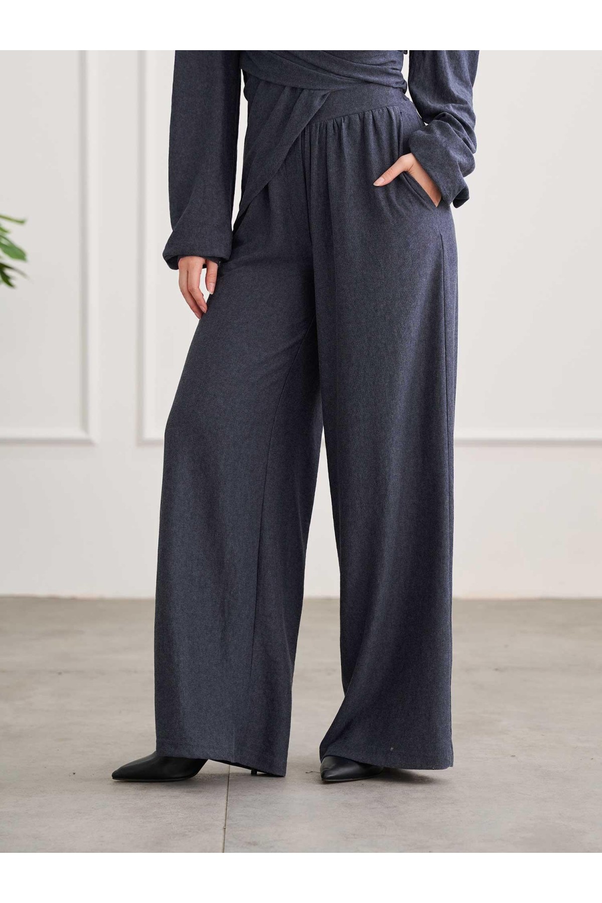 220722 Asimetrik Drape Detaylı Vintage Takım