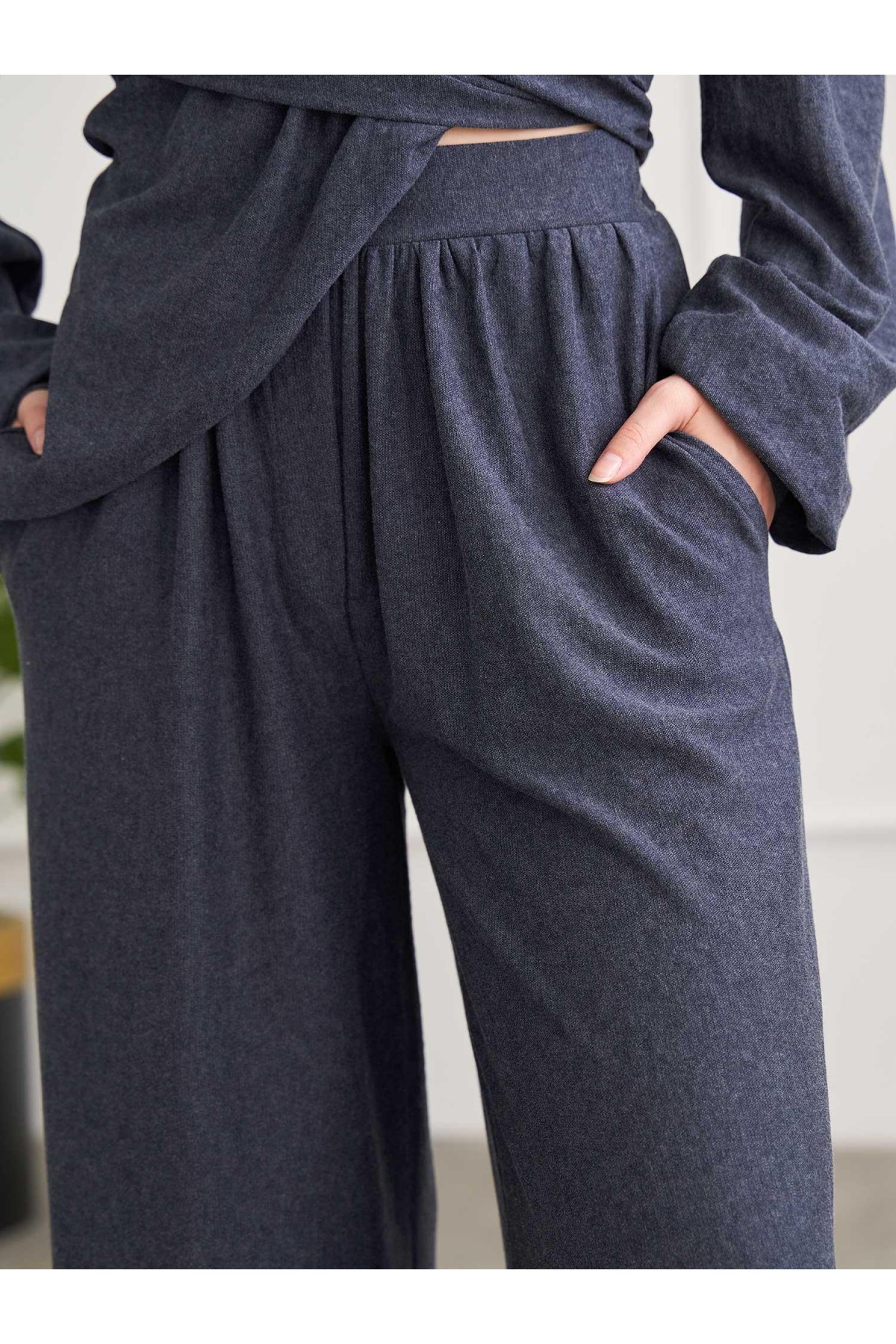 220722 Asimetrik Drape Detaylı Vintage Takım