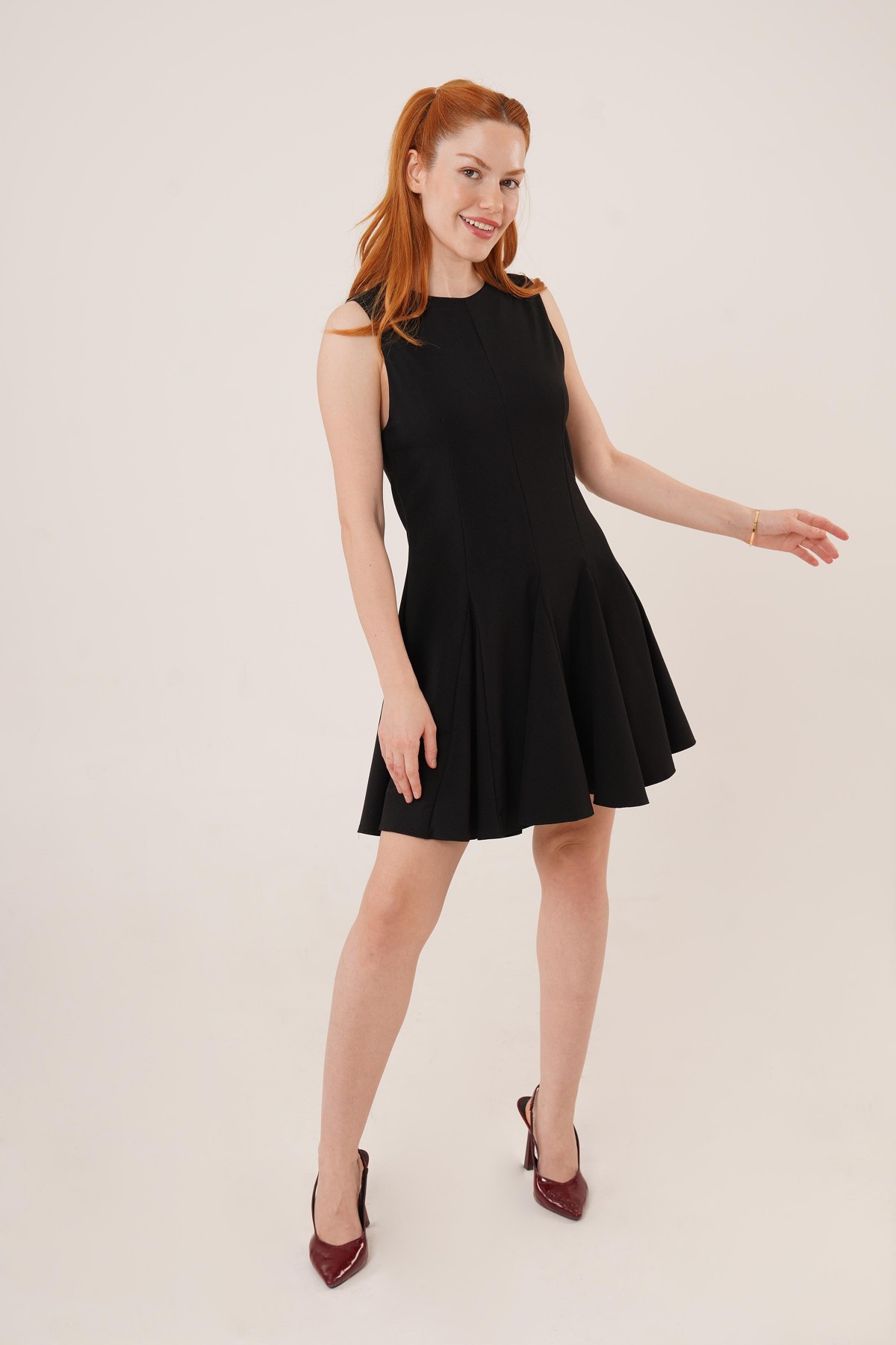 Sıfır Kol Pileli Toptan Siyah Mini Elbise Siyah