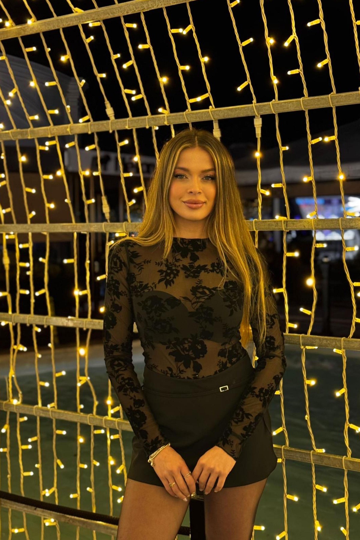 Transparan Çiçek Detaylı Siyah Toptan Bluz Siyah