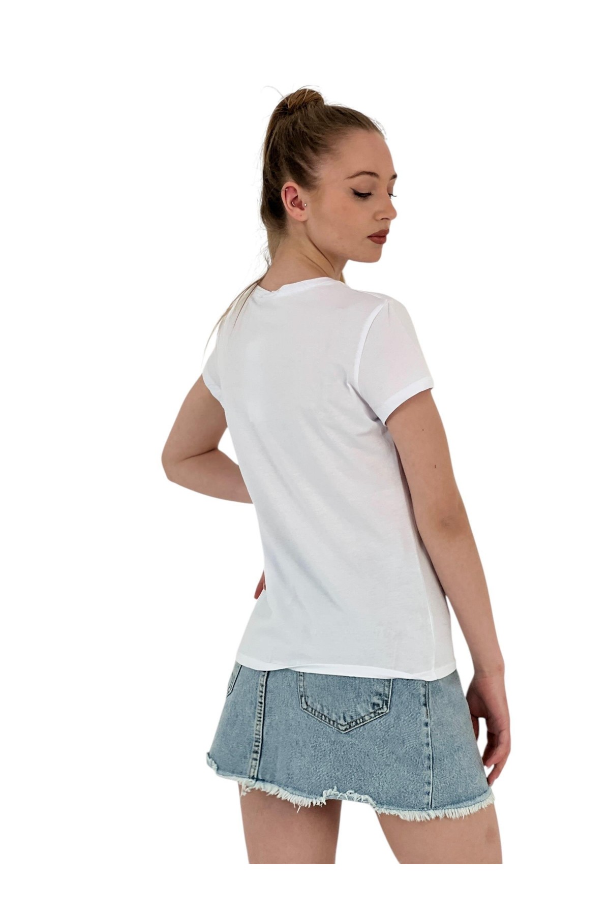 تي شيرت نسائي صيفي أسود بأكمام قصيرة مطبوع عليه فاكهة