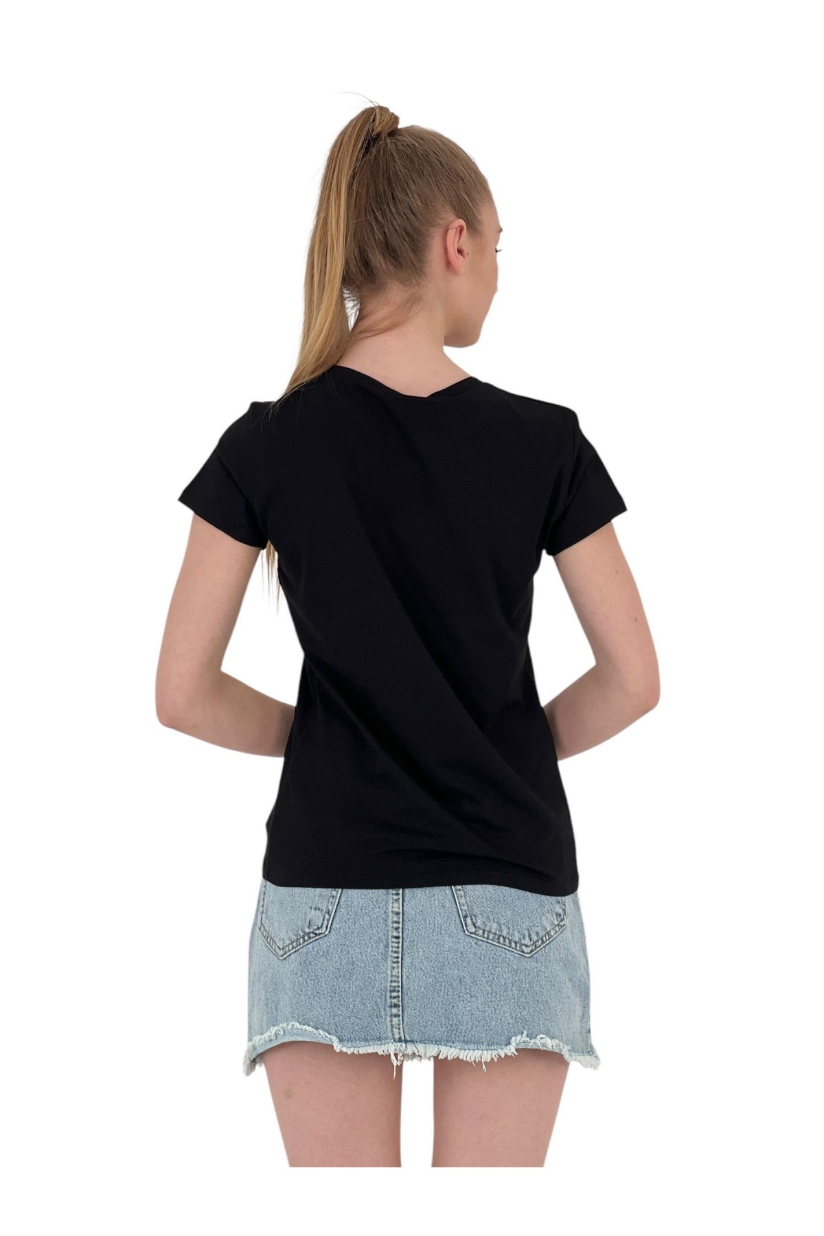 تي شيرت نسائي صيفي أسود بأكمام قصيرة مطبوع عليه فاكهة