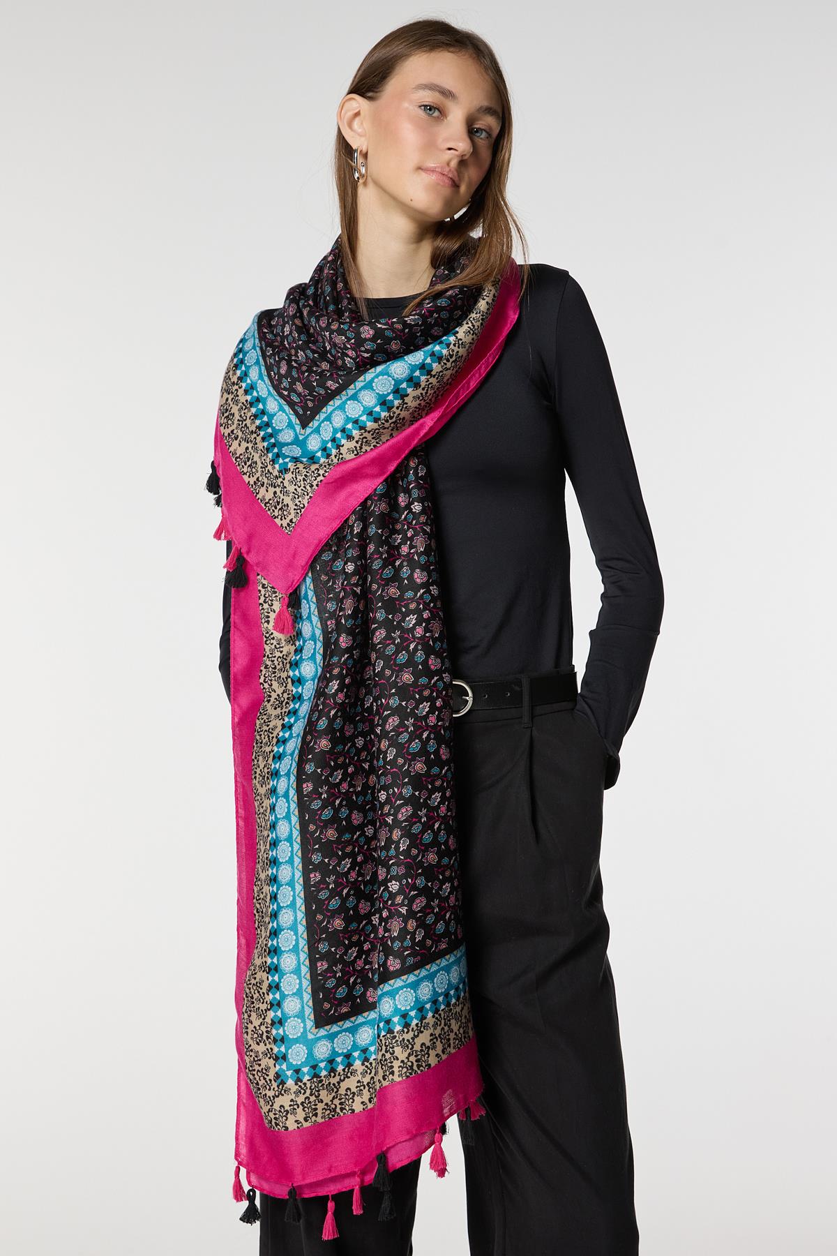 15086 Ethnic Patterned Pink Shawl with Gilding and Tassels