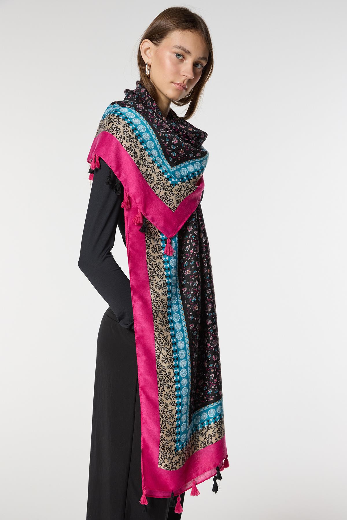 15086 Ethnic Patterned Pink Shawl with Gilding and Tassels
