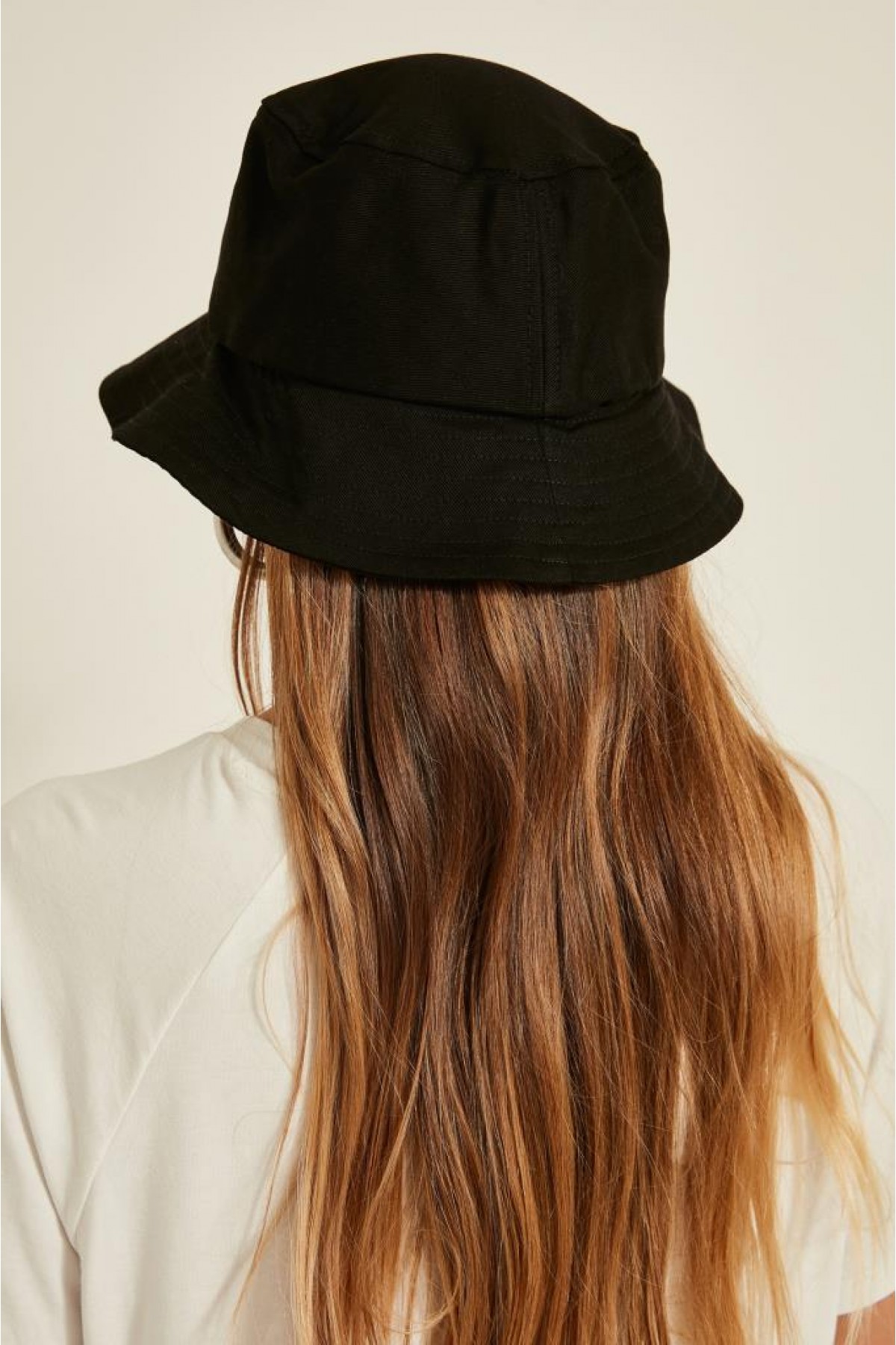 13372 Black Bucket Hat