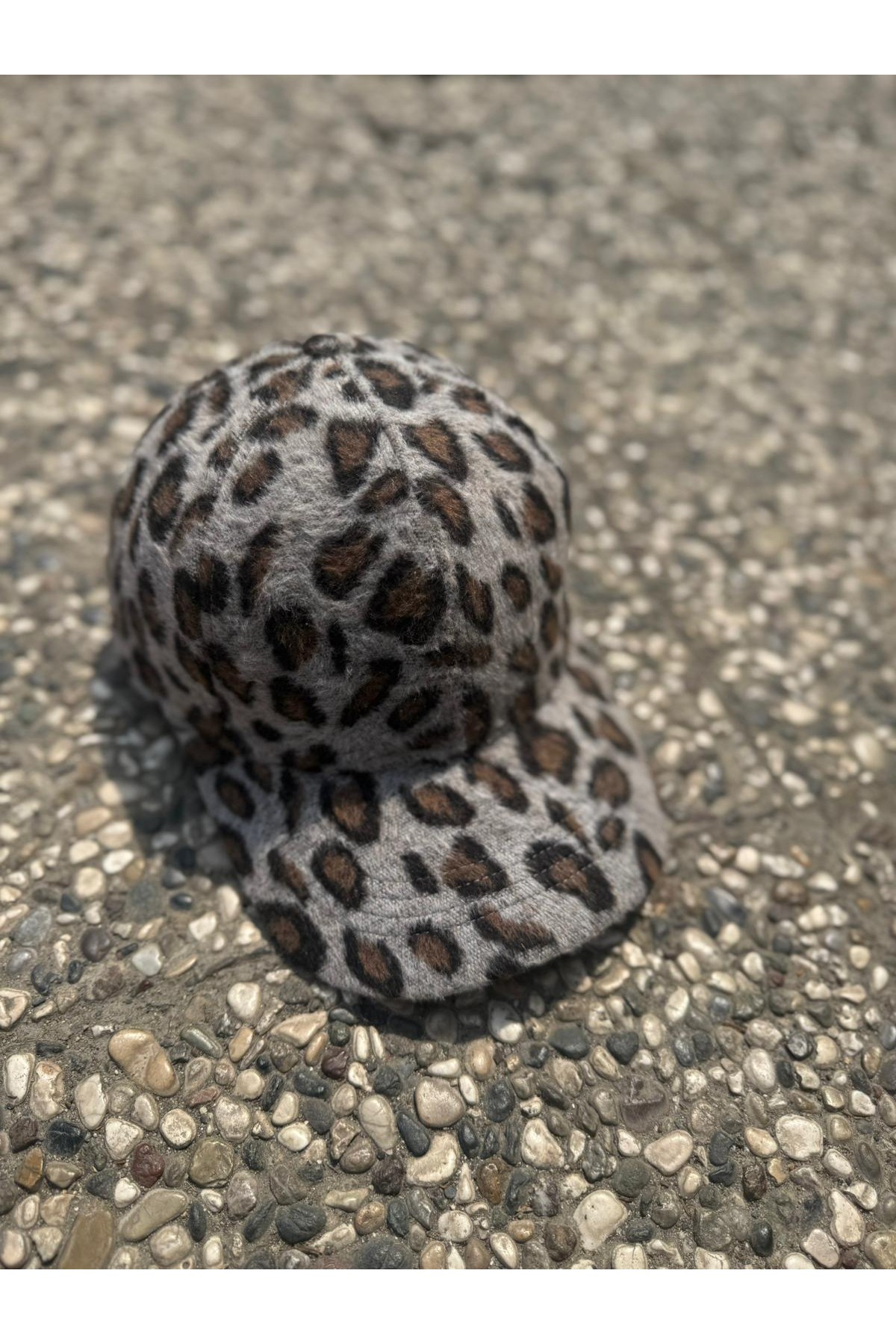 14796 Kırçıllı Leopar Desenli Gri Kep Şapka