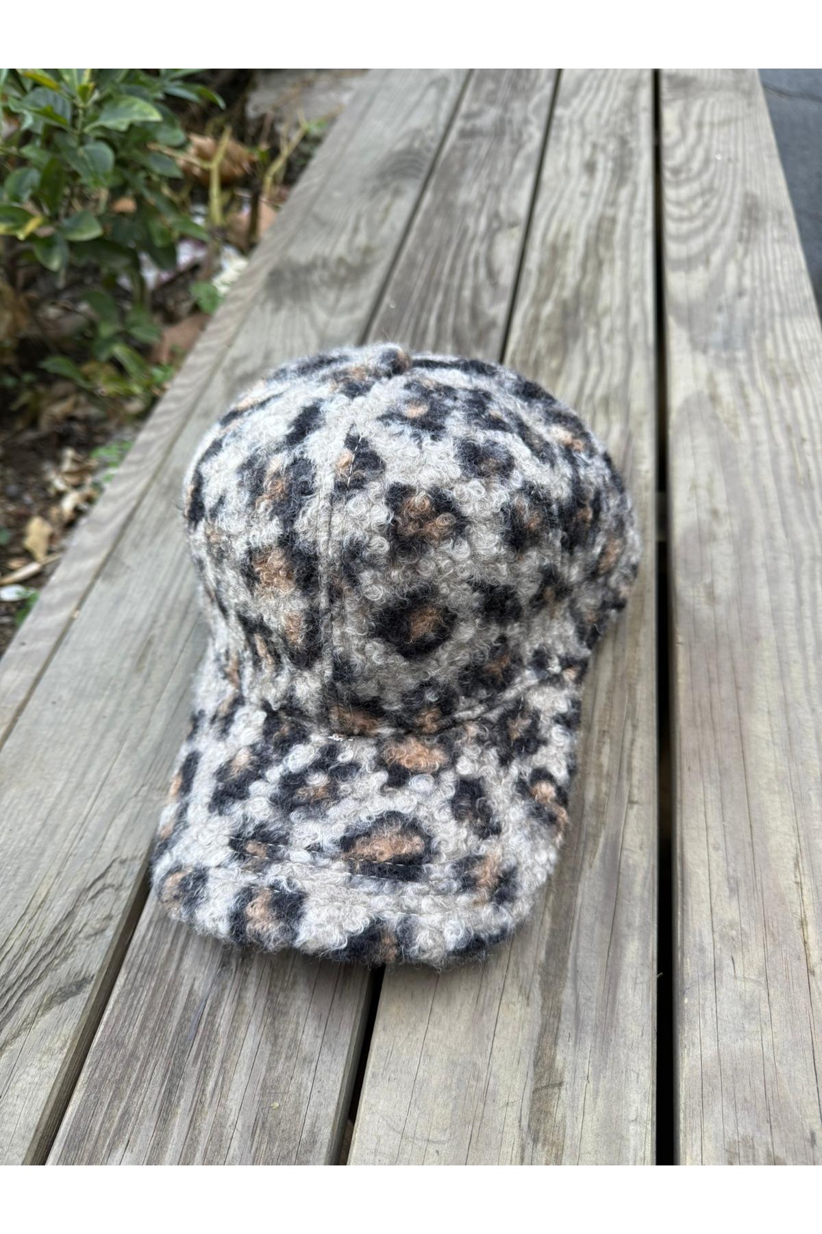 19005 Leopar Desen Gri Kırçıllı Kep Şapka