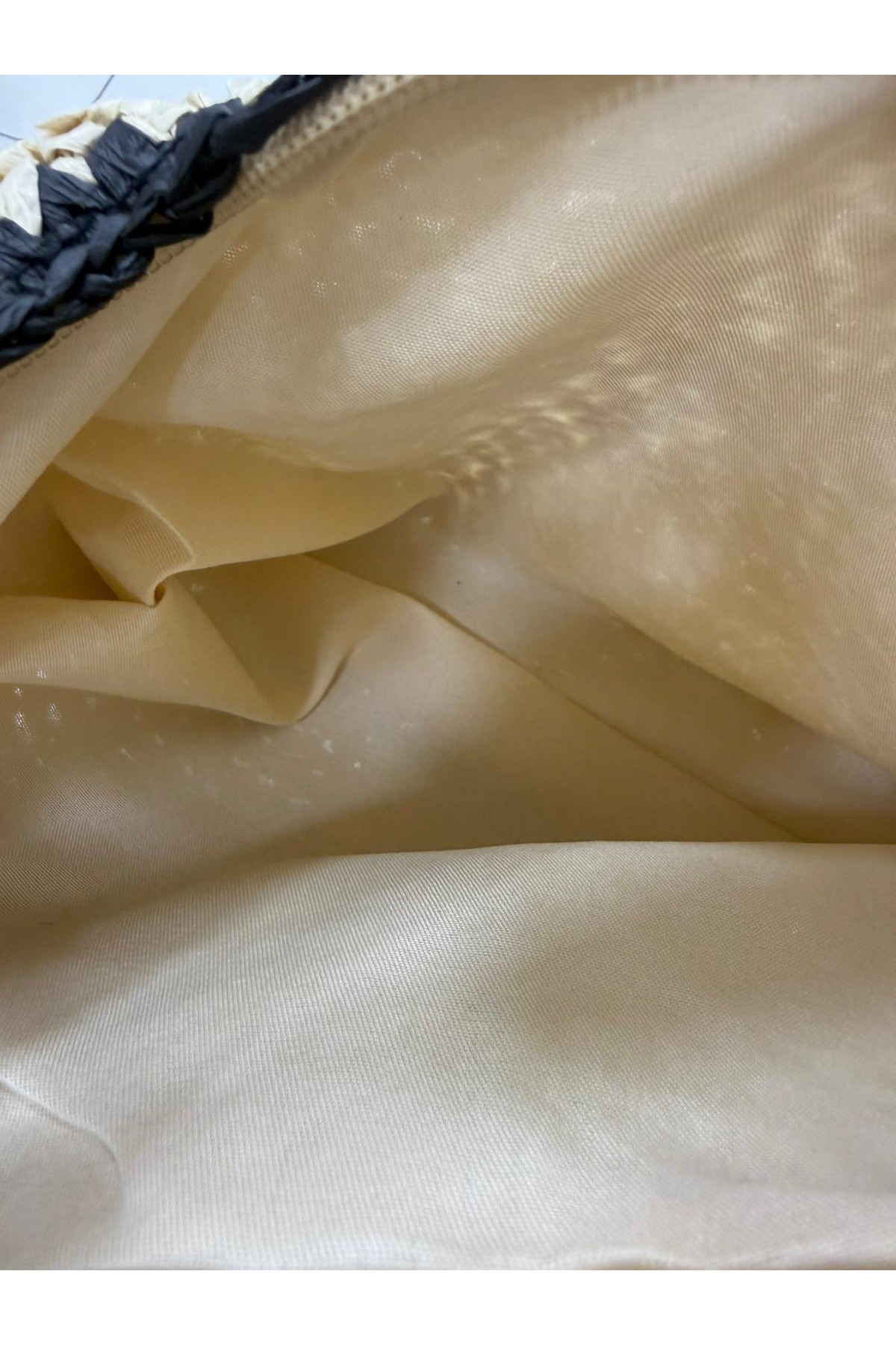 NWC-1086 Bej Fiyonk Detaylı El Örgüsü Hasır Çanta