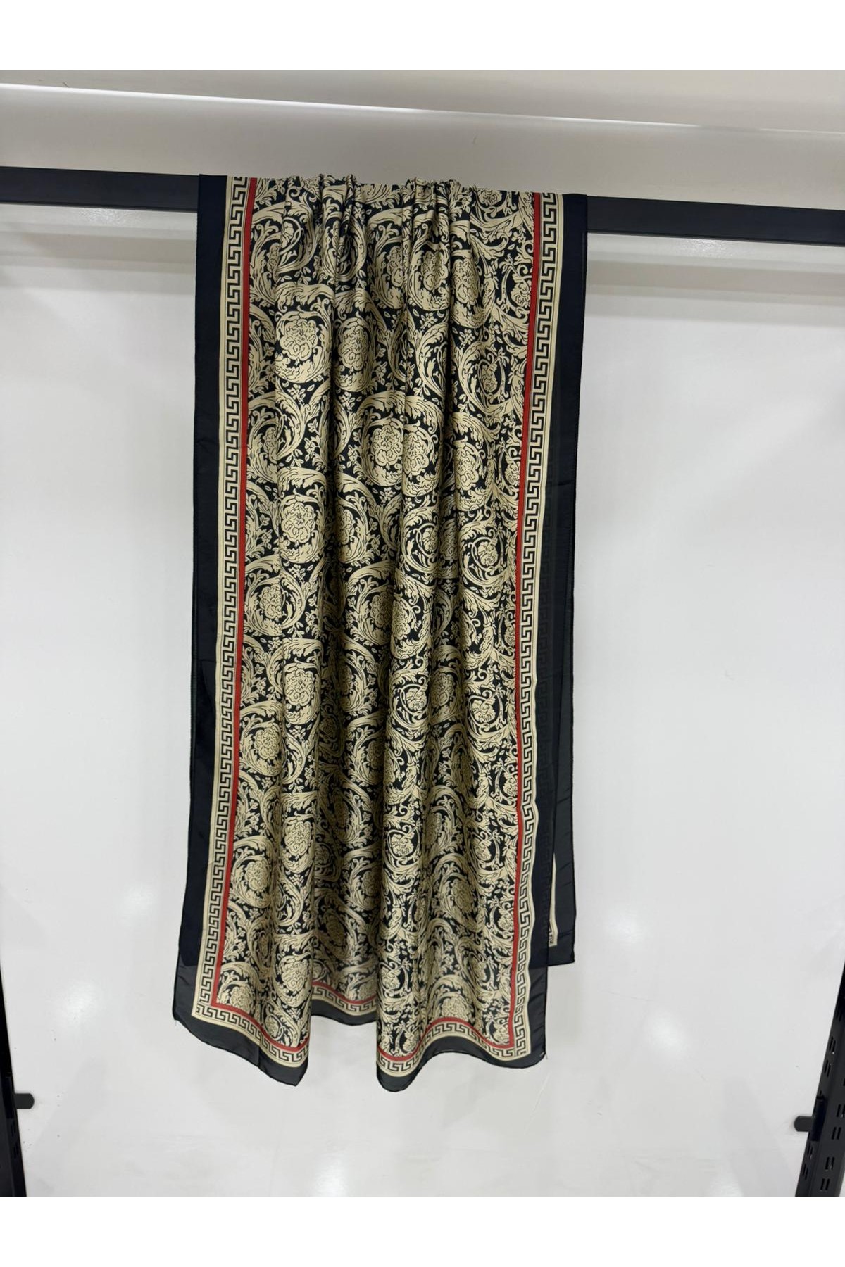 15397 Siyah Desenli Şal 90x180 cm