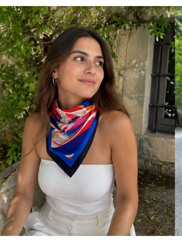 15410 Siyah Çok Renkli Çiçek Desenli Bandana Fular 70x70 cm