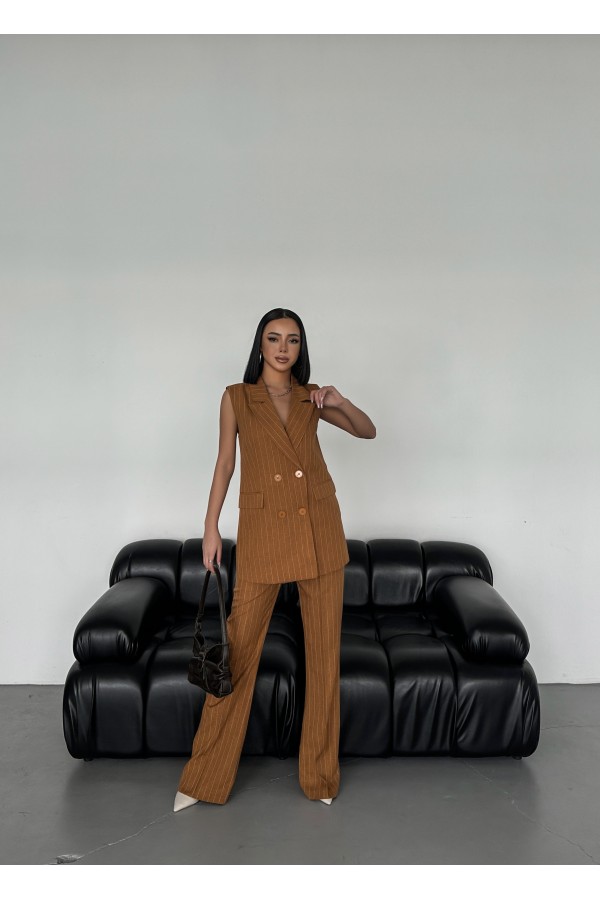 DÖRT DÜĞME ÇİZGİLİ YELEK