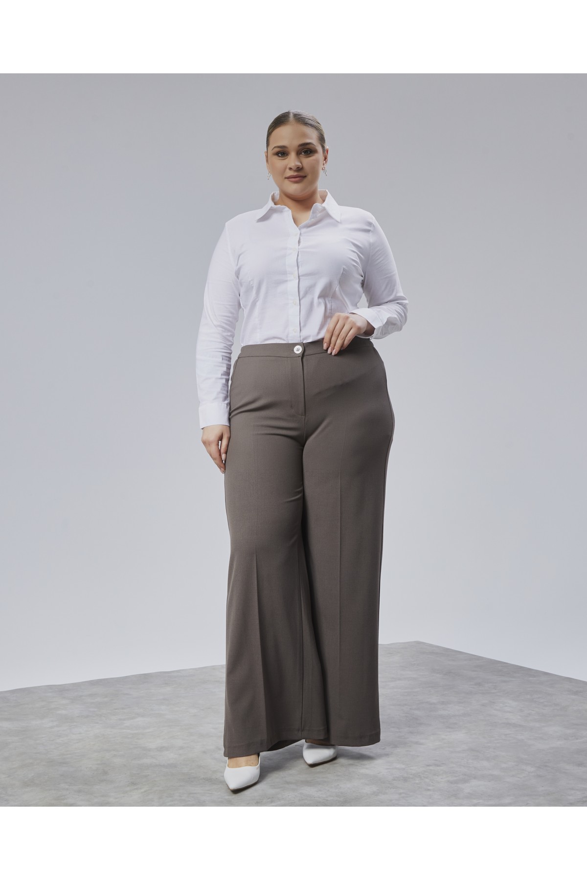 BELİ LASTİKLİ GENİŞ PAÇA BÜYÜK BEDEN PANTOLON