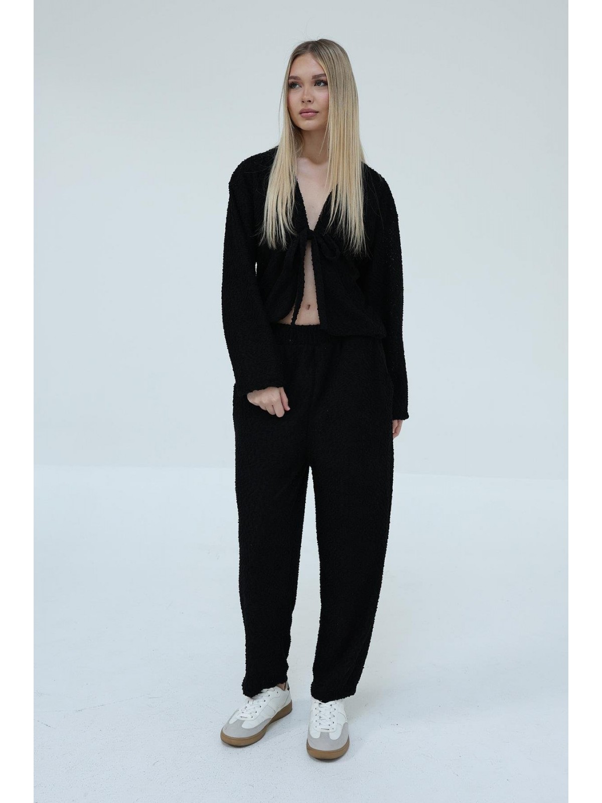 Önden Bağlamalı Takım - Siyah