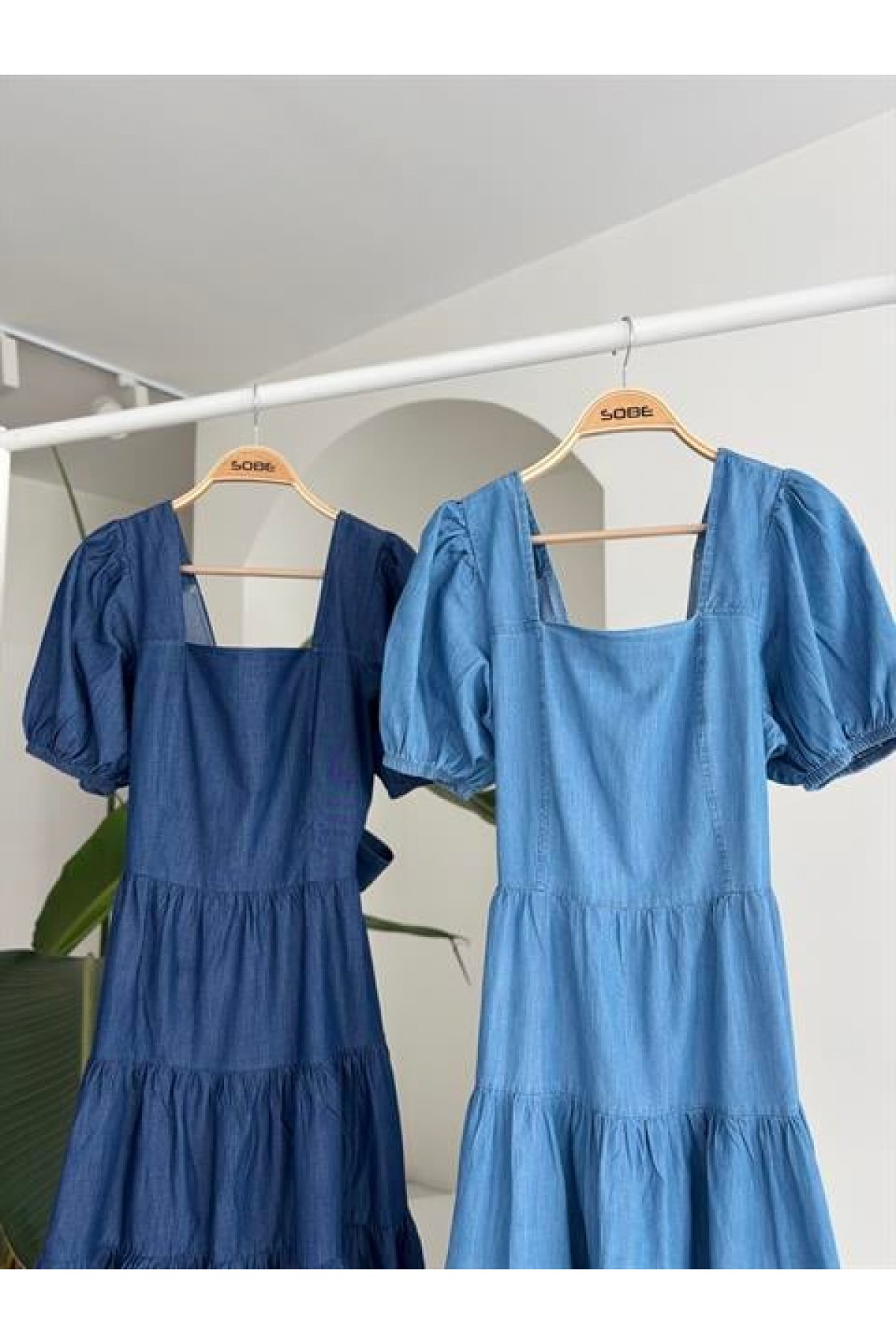 Kare Yakalı ve Gipe Detaylı Tensel Elbise 2883