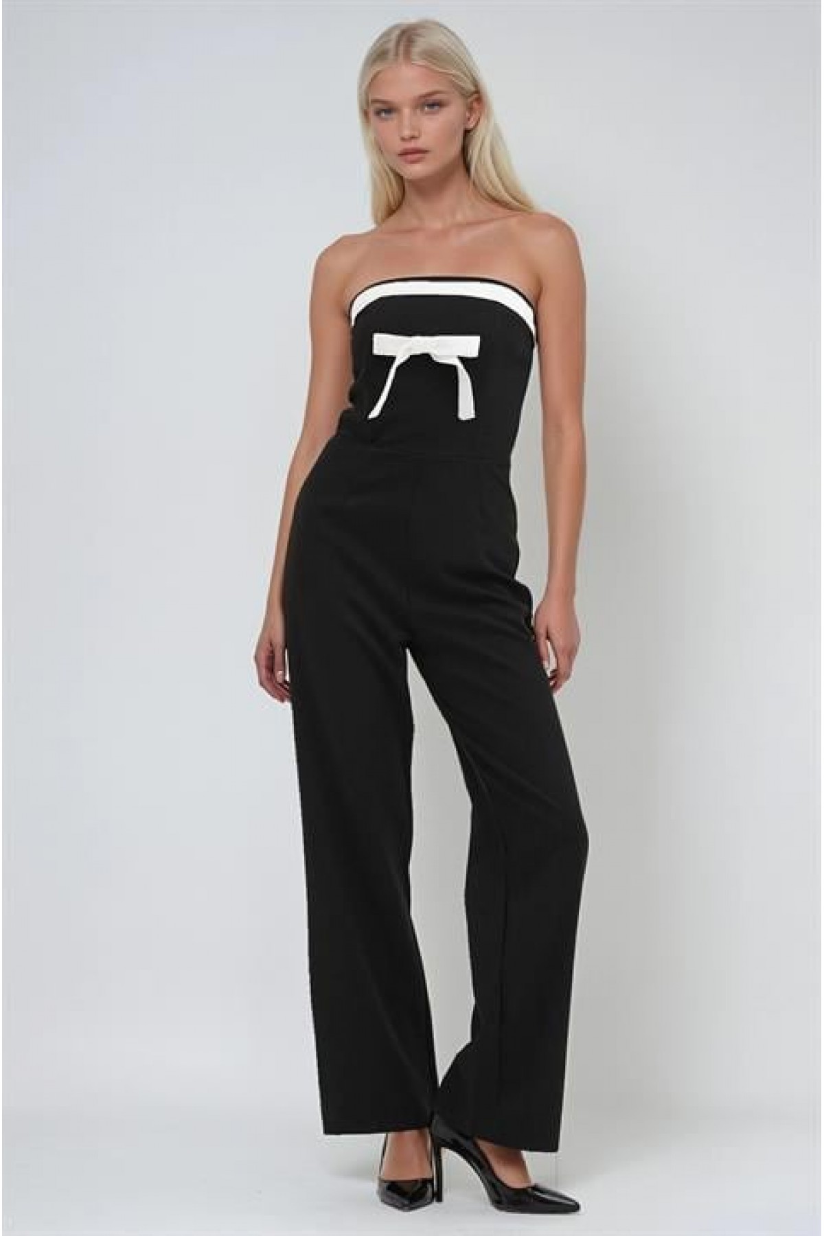 Önü Fiyonk Broşlu Straplez Tulum 1380