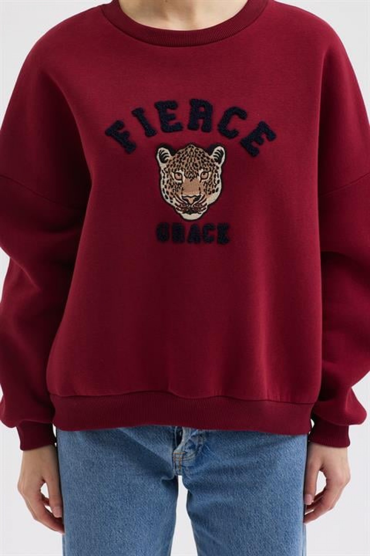 Önü Nakışlı Bisiklet Yaka Sweat 3491