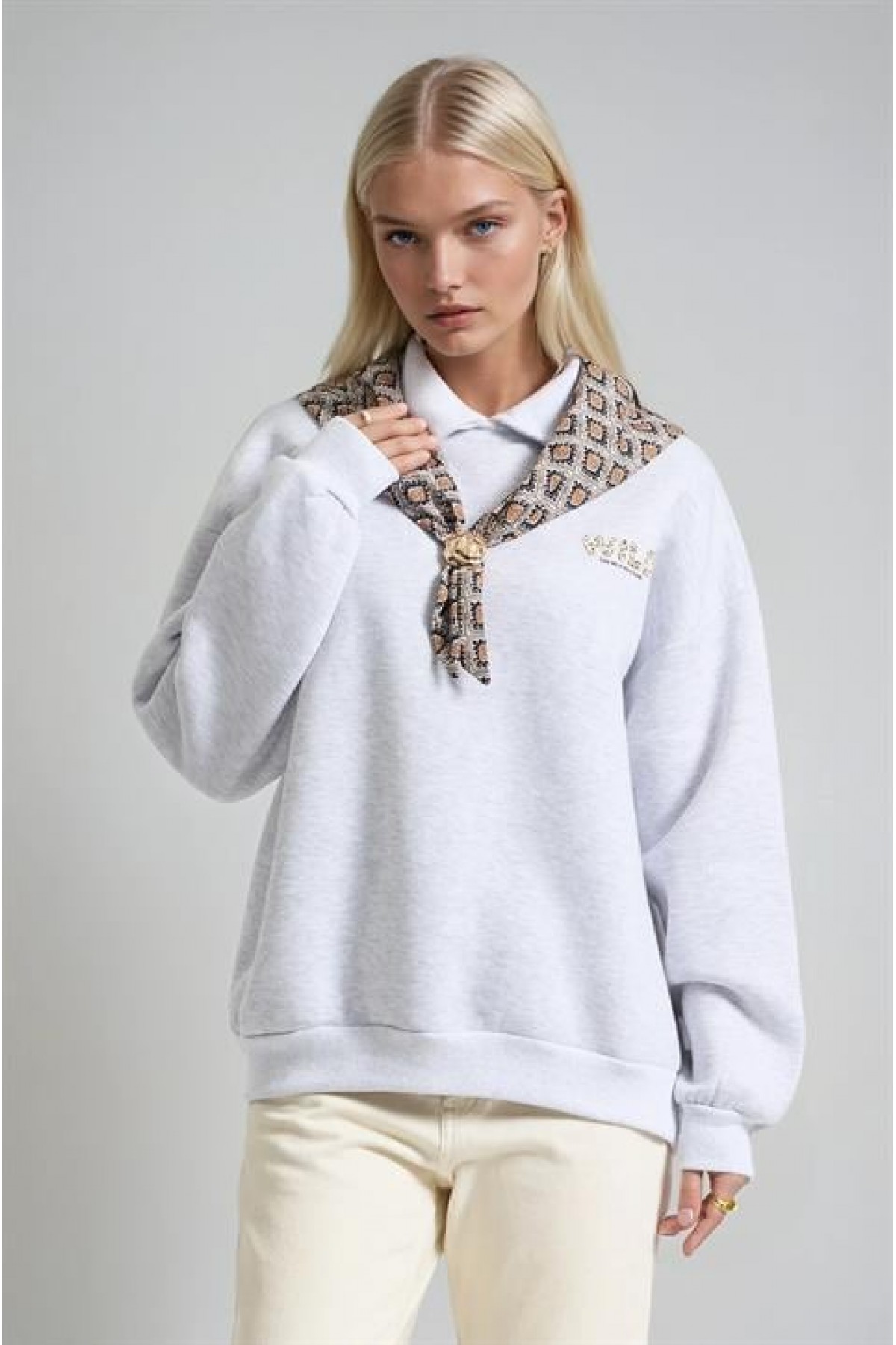 Eşarp Detaylı Oversize Sweatshirt 3498