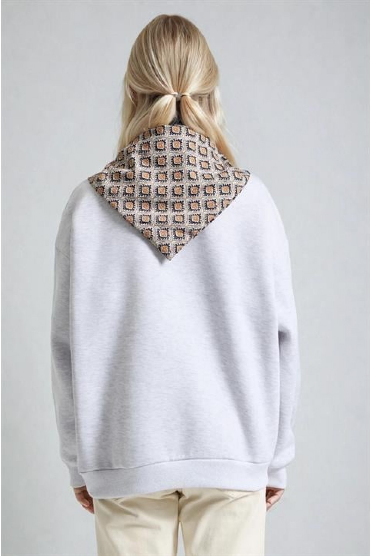 Eşarp Detaylı Oversize Sweatshirt 3498