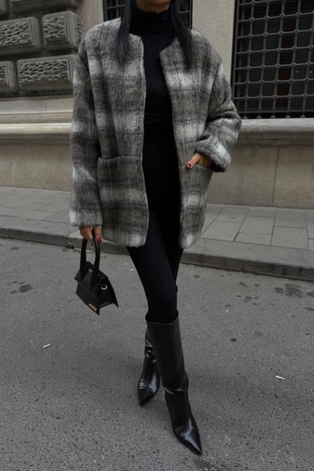 Yuvarlak Yaka Ekose Desenli Tüylü Mont 7140