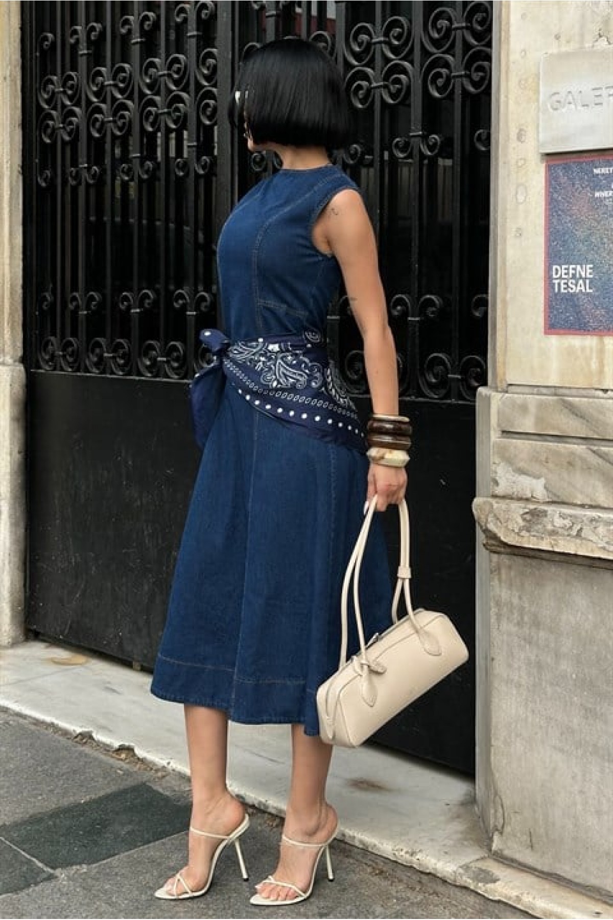 Dikiş Detaylı Sırtı Fermuarlı Denim Elbise 2041