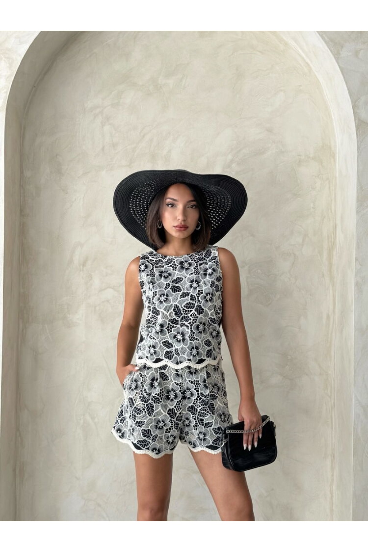 شورت دانتيل 