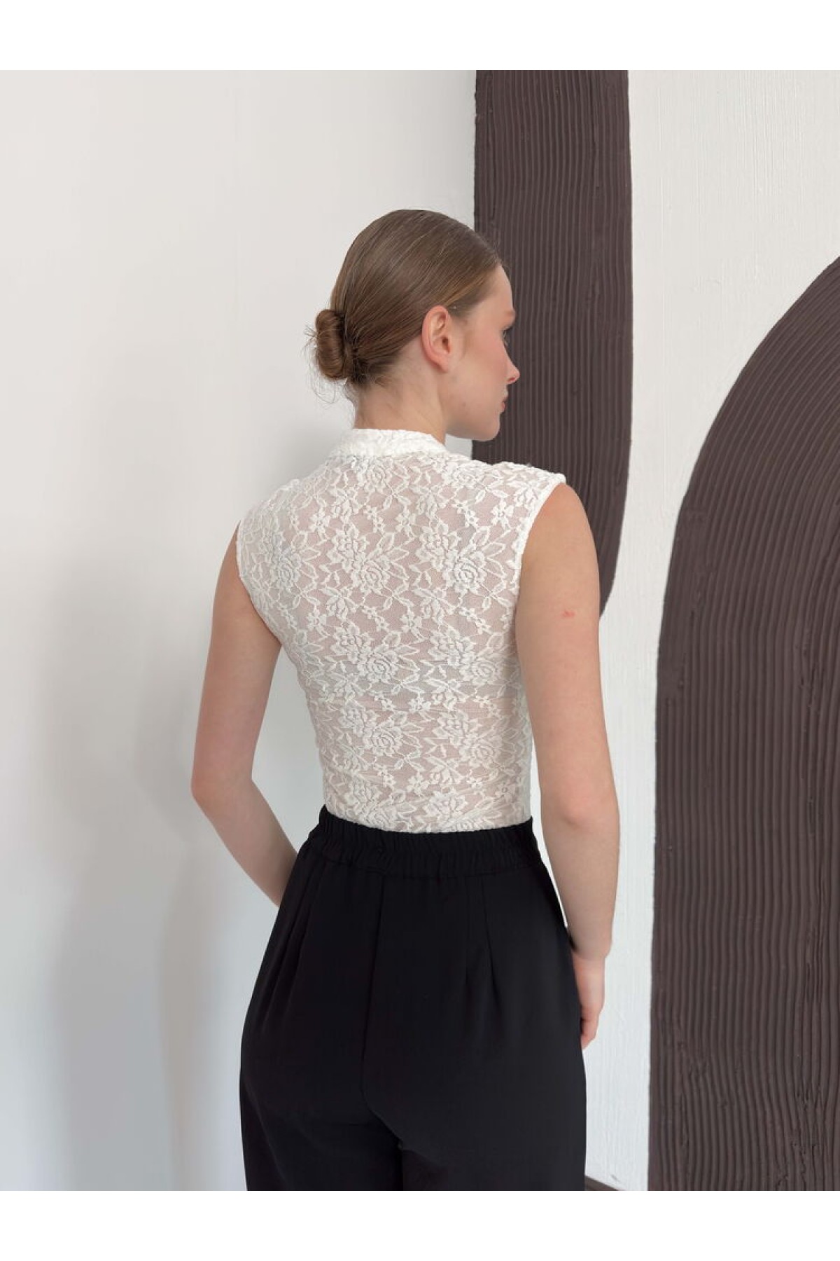 D 2997 KOLSUZ DANTEL BLUZ - KREM