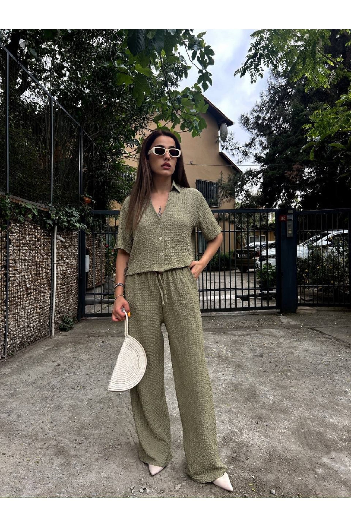 Krepon Kumaş Gömlekli Bol Paça Takım -Haki