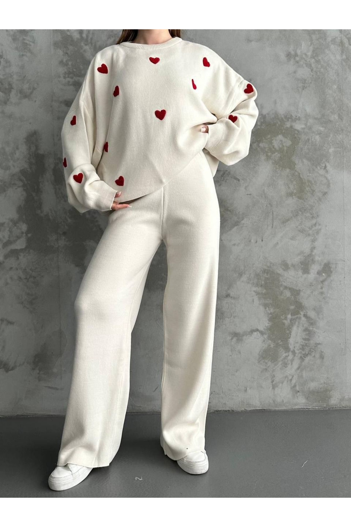 Kalp Detaylı Triko İkili Takım  -Beyaz