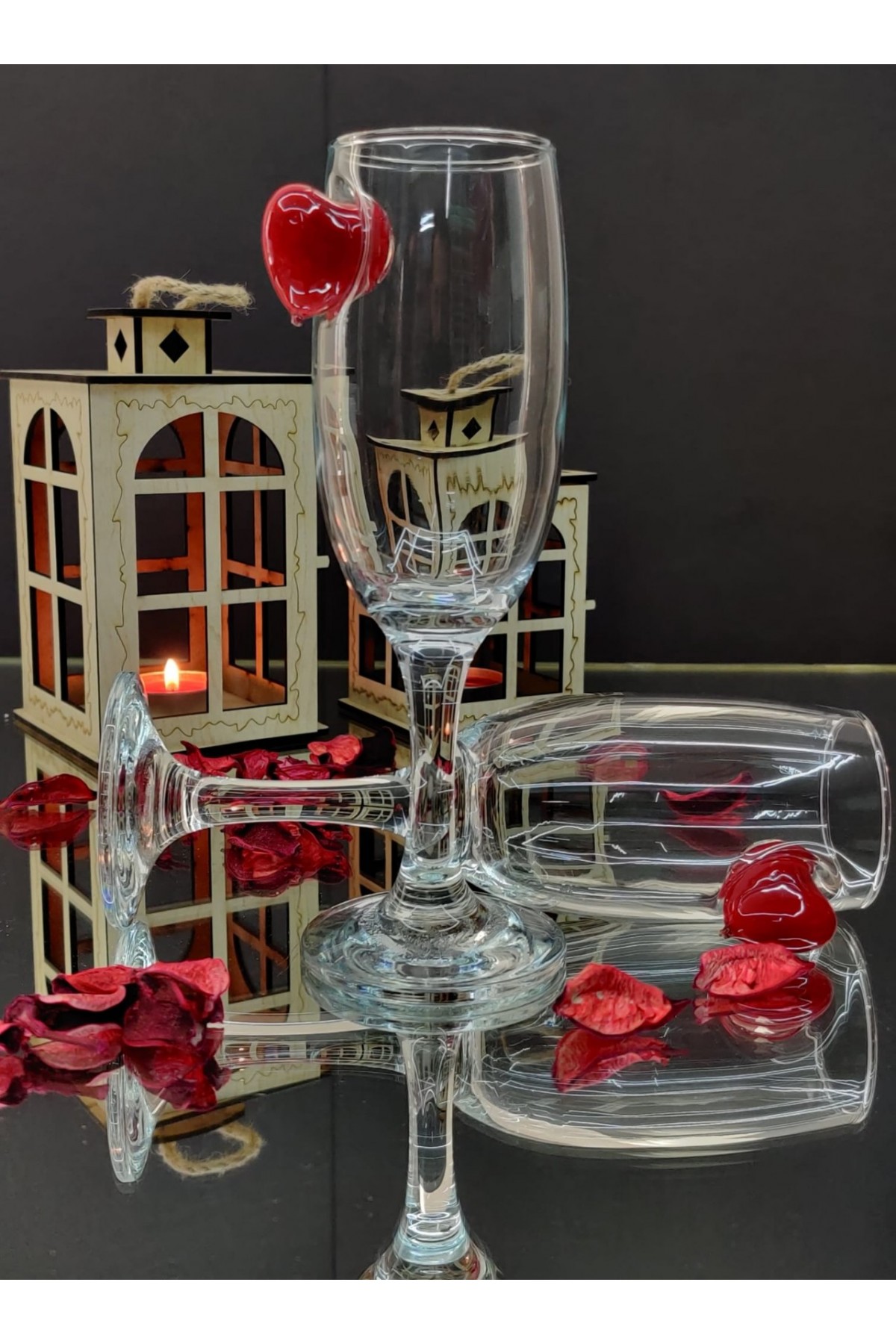 Kırmızı Dikey Kalp Kokteyl Kadehi -Kırmızı