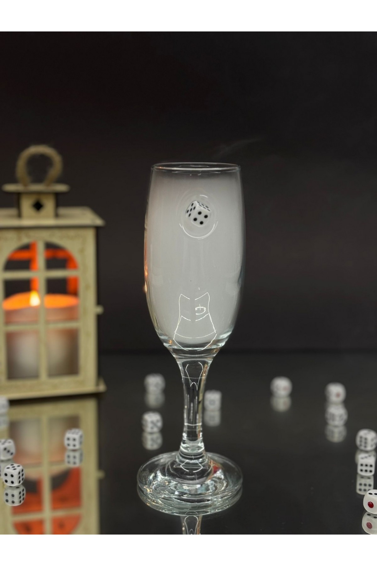 Zar Detaylı Kokteyl Kadehi -Beyaz