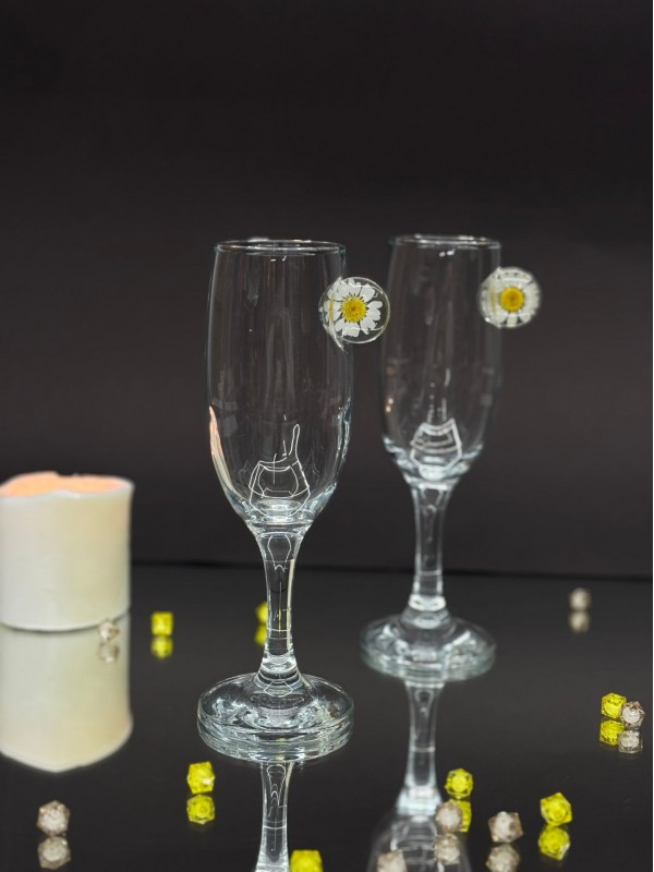 Daisy Vertical Cocktail Glass -White