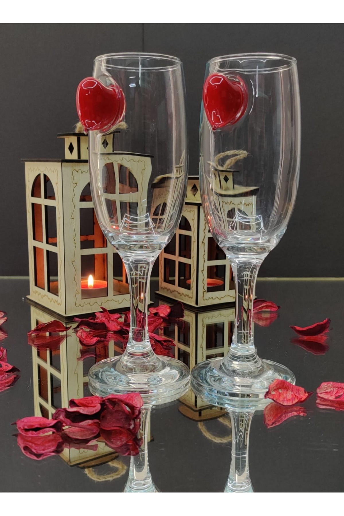 Kırmızı Dikey Kalp Kokteyl Kadehi -Kırmızı