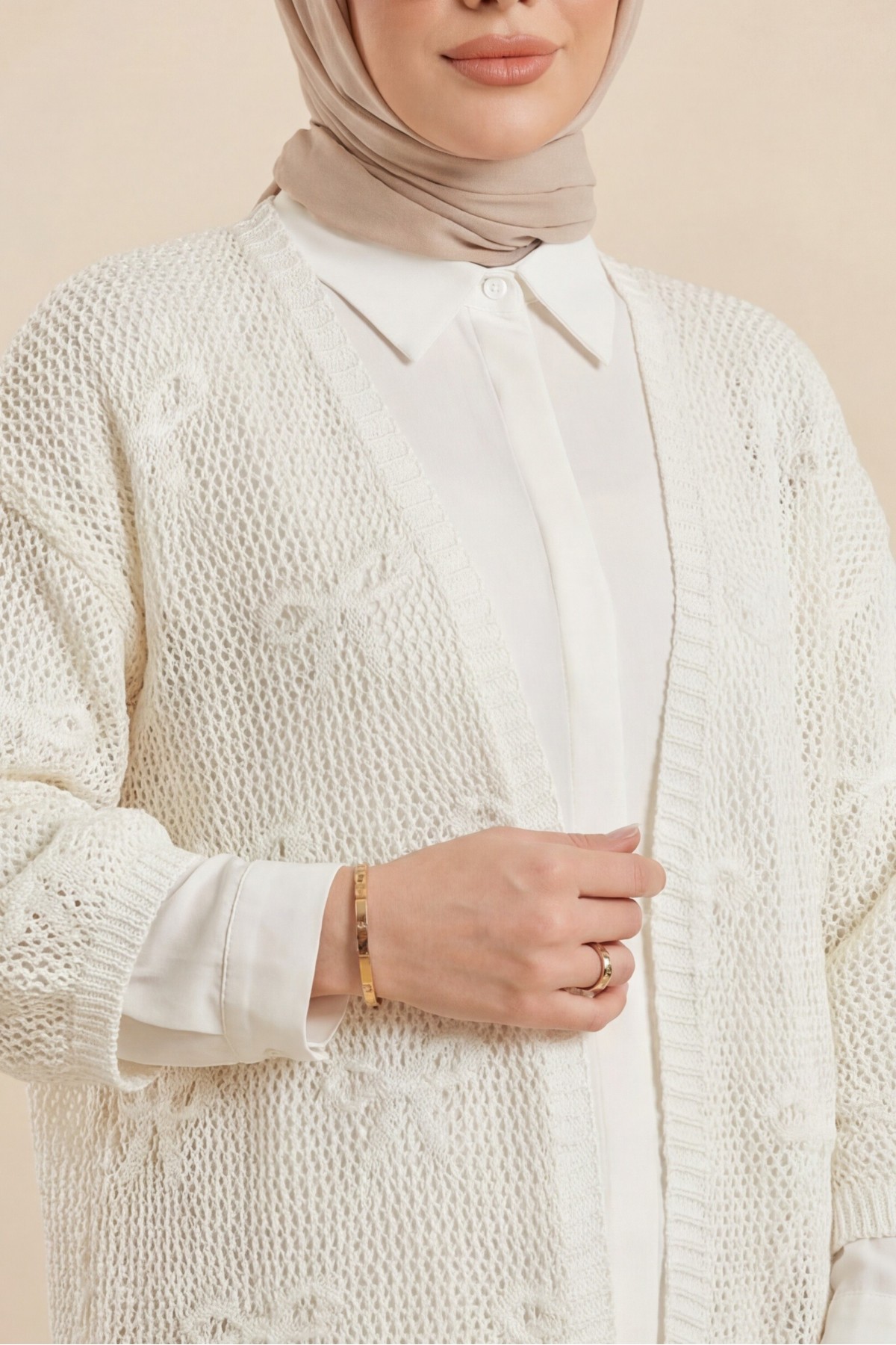 Fiyonk Desenli Ajurlu Triko Hırka -Beyaz