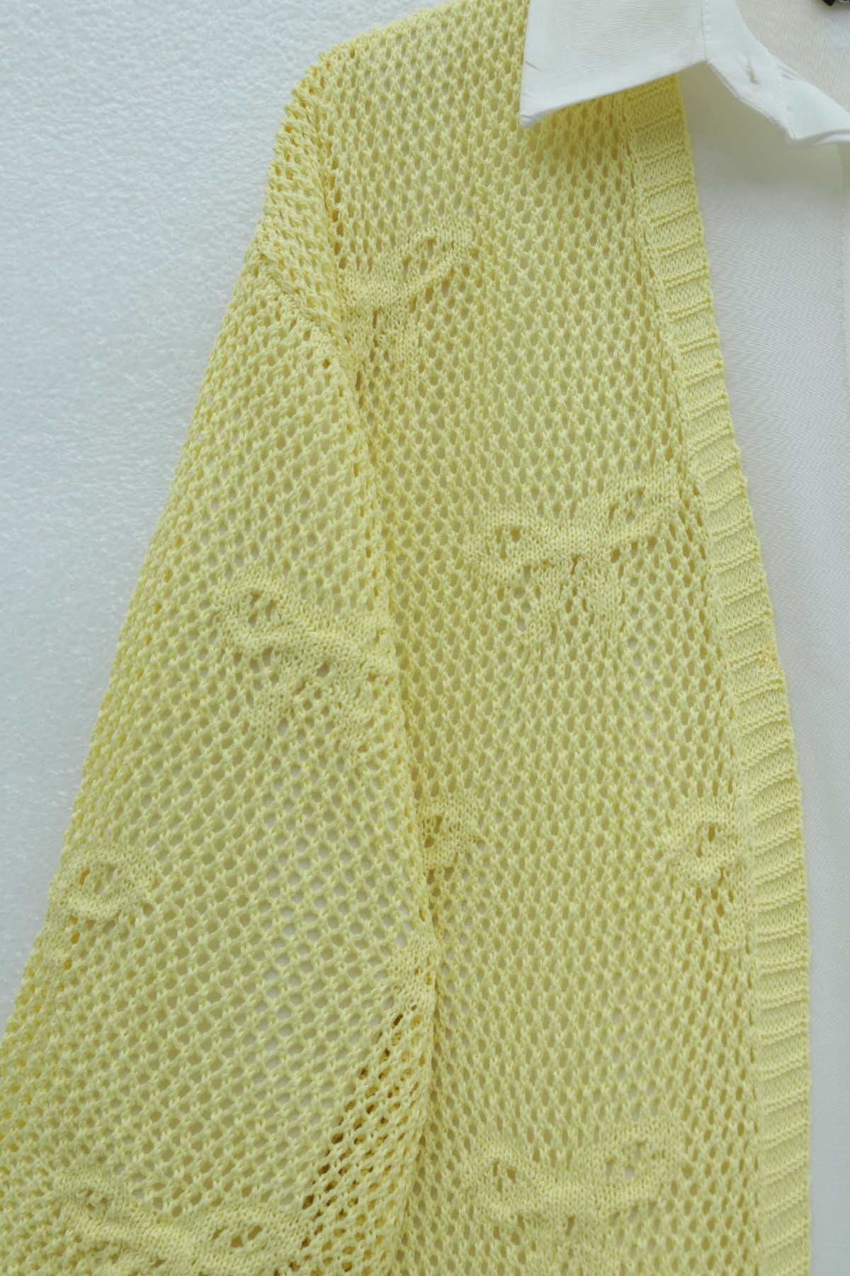 Fiyonk Desenli Ajurlu Triko Hırka -Sarı