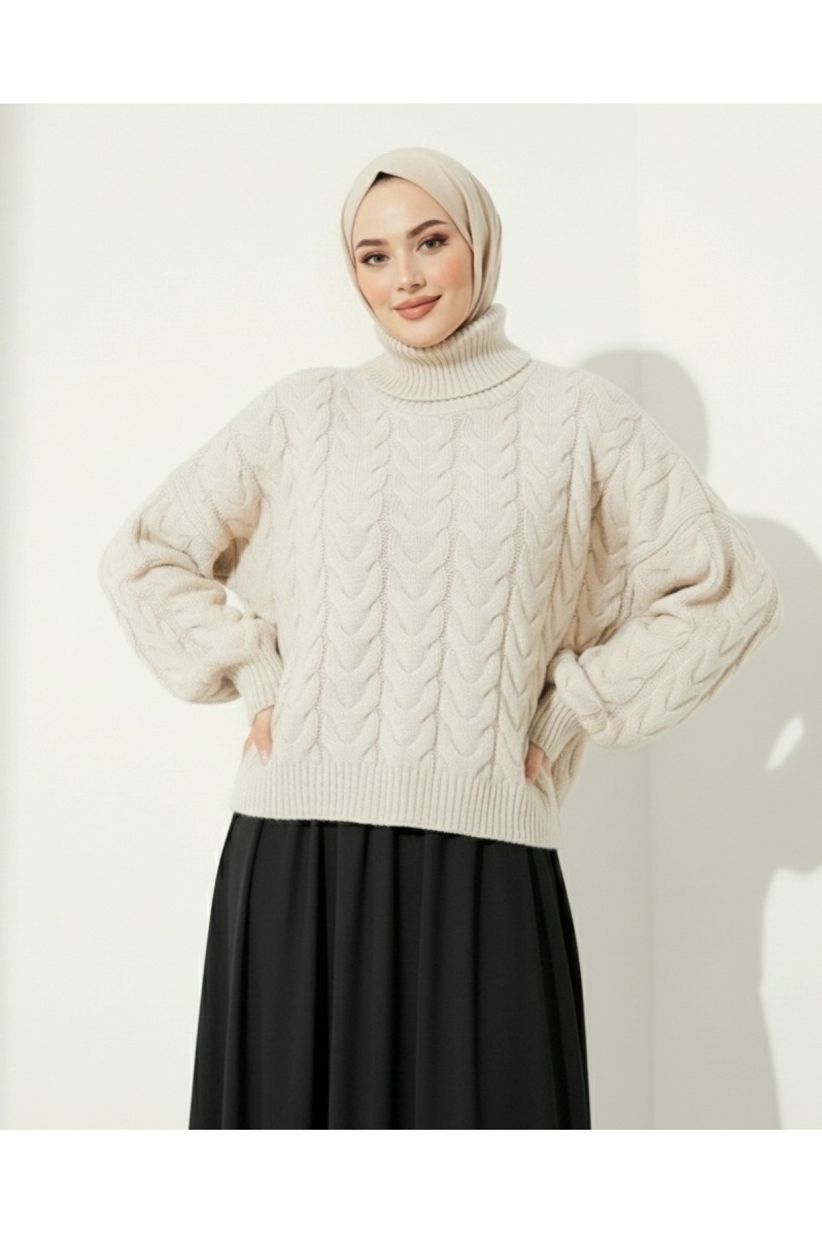 Örgü Desenli Boğazlı Triko Kazak  -Ekru