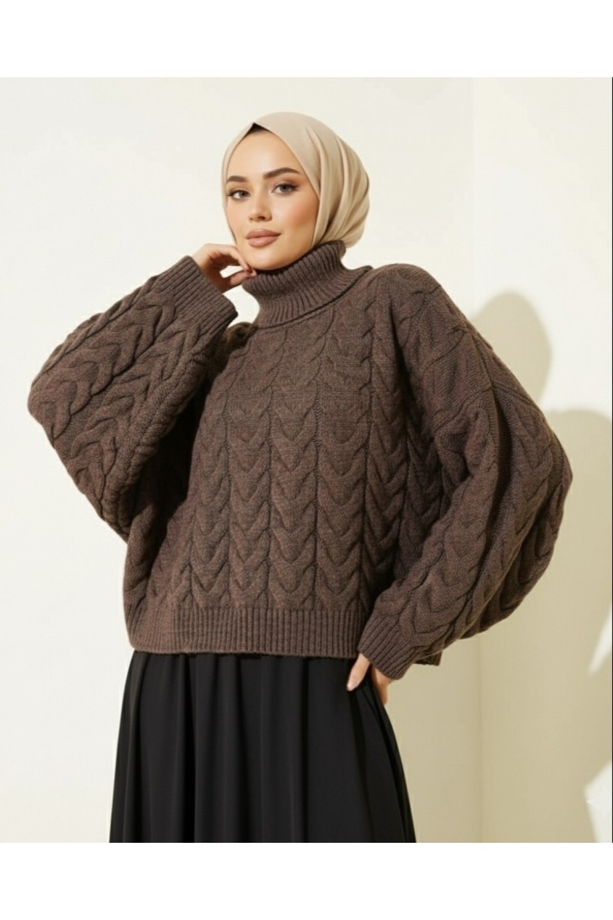 Örgü Desenli Boğazlı Triko Kazak  -Kahve