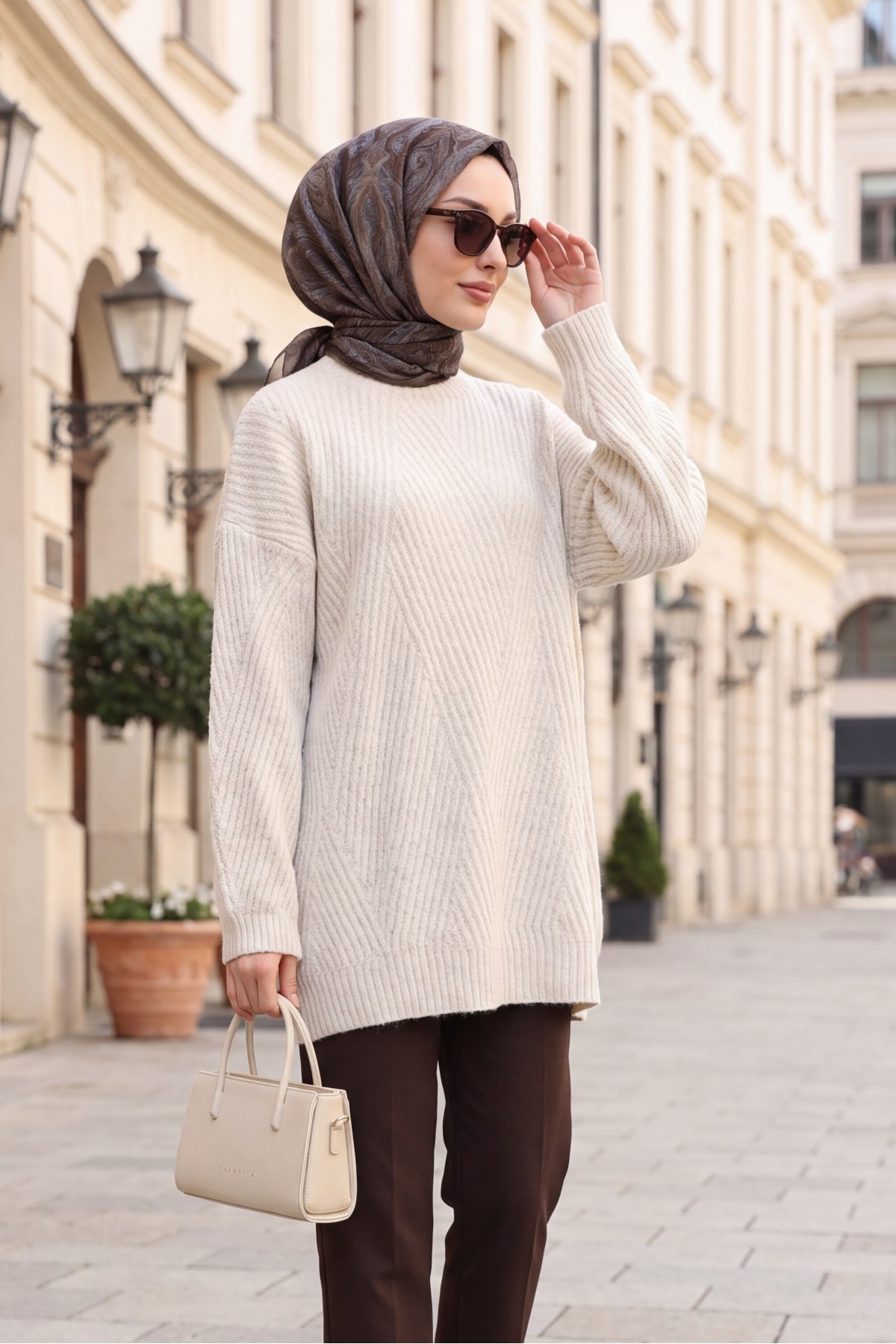 Crew Neck Patterned Loose-Fit Knit Tunic -Stone