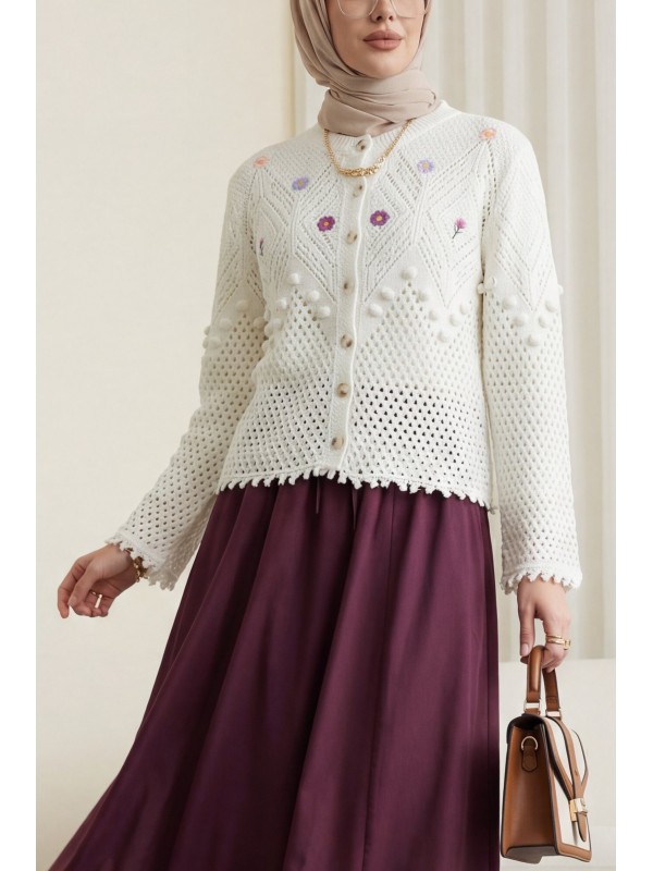 Üstü Çiçek Nakışlı Ponponlu  Triko Hırka -Beyaz